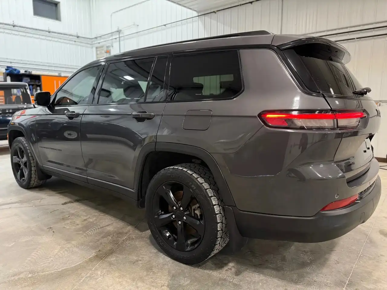 Jeep Grand Cherokee снимка Jeep Grand Cherokee
