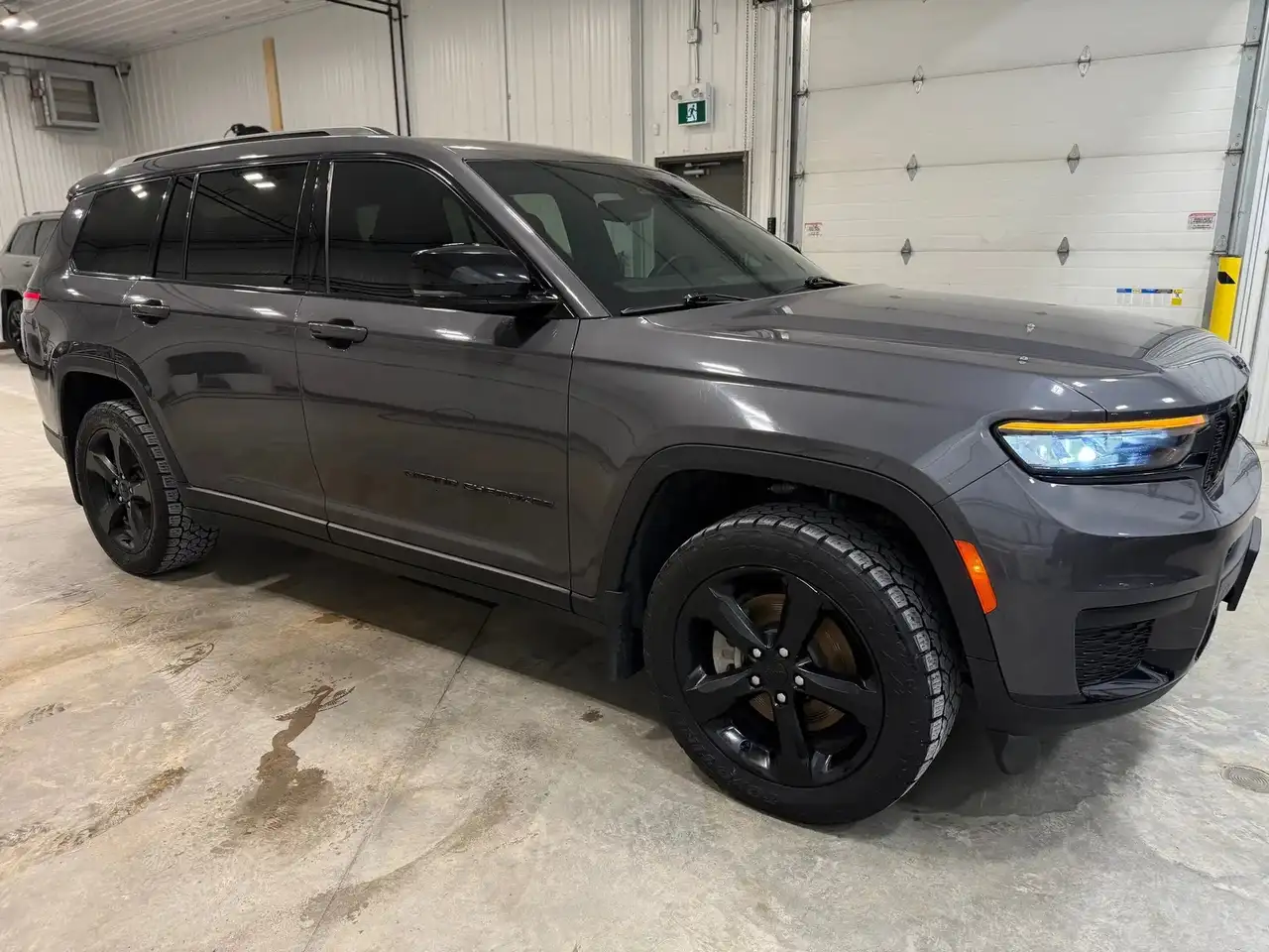 Jeep Grand Cherokee снимка Jeep Grand Cherokee