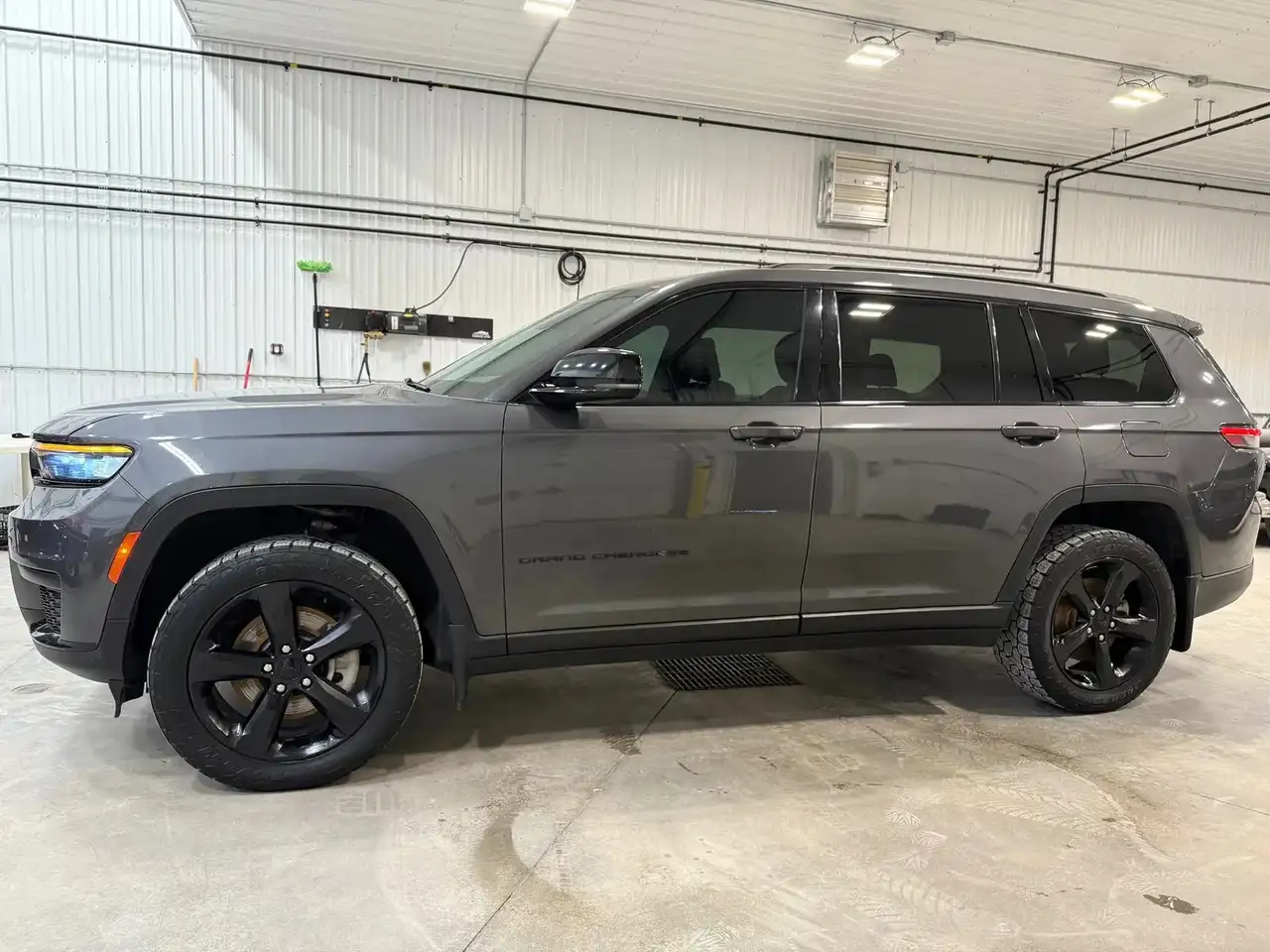 Jeep Grand Cherokee снимка Jeep Grand Cherokee