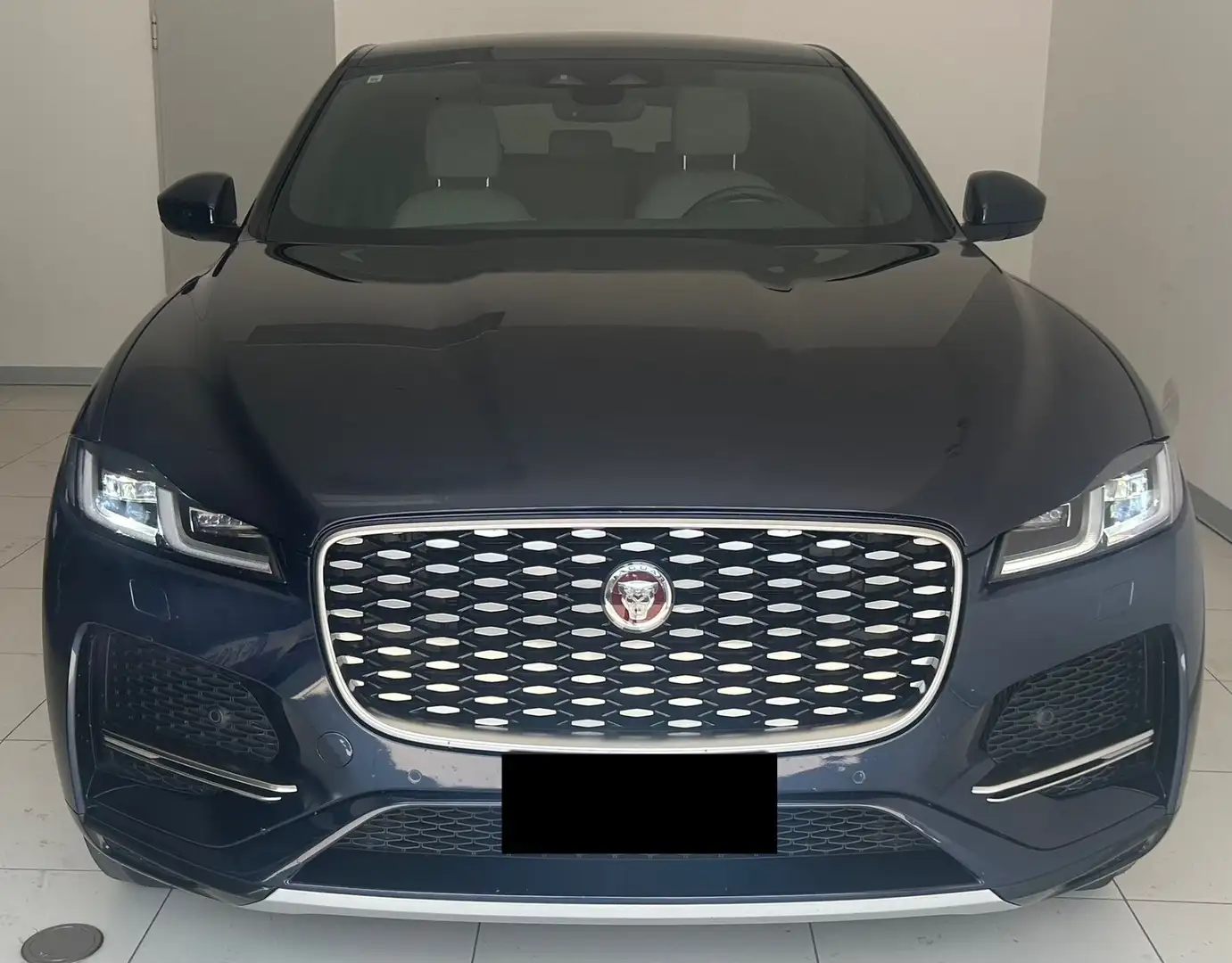 Jaguar F-Pace 2.0 D 163 CV AWD aut. SE Blauw - 1