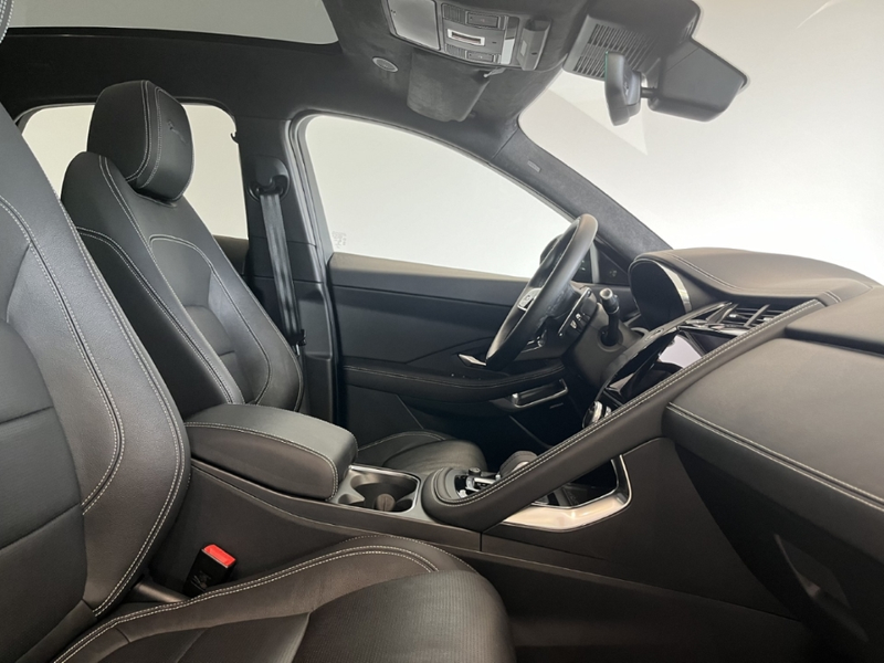 Jaguar E-Pace P250 R-Dynamic Black AWD Panorama Meridian — photo 3