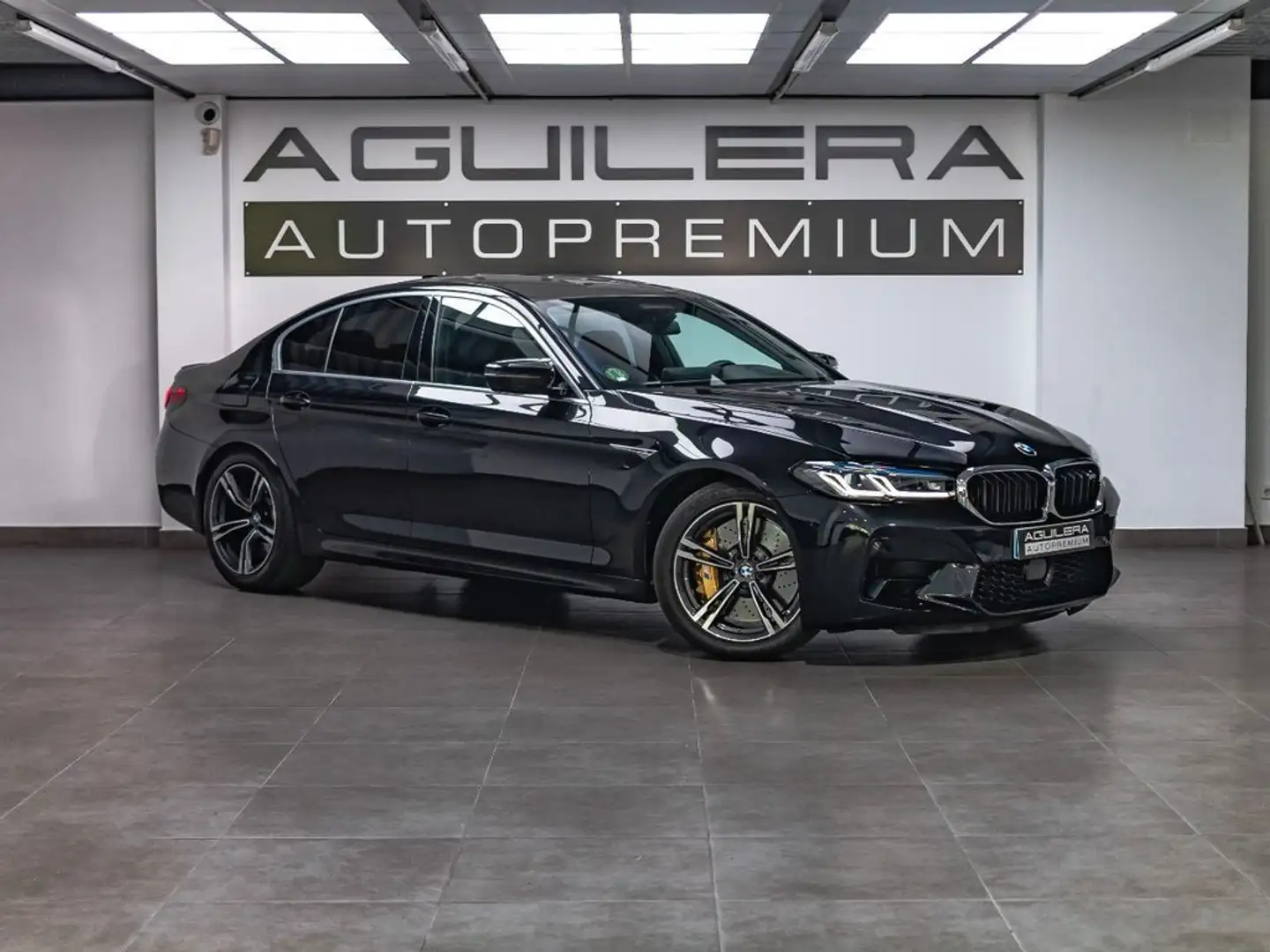 BMW M5 Noir - 1