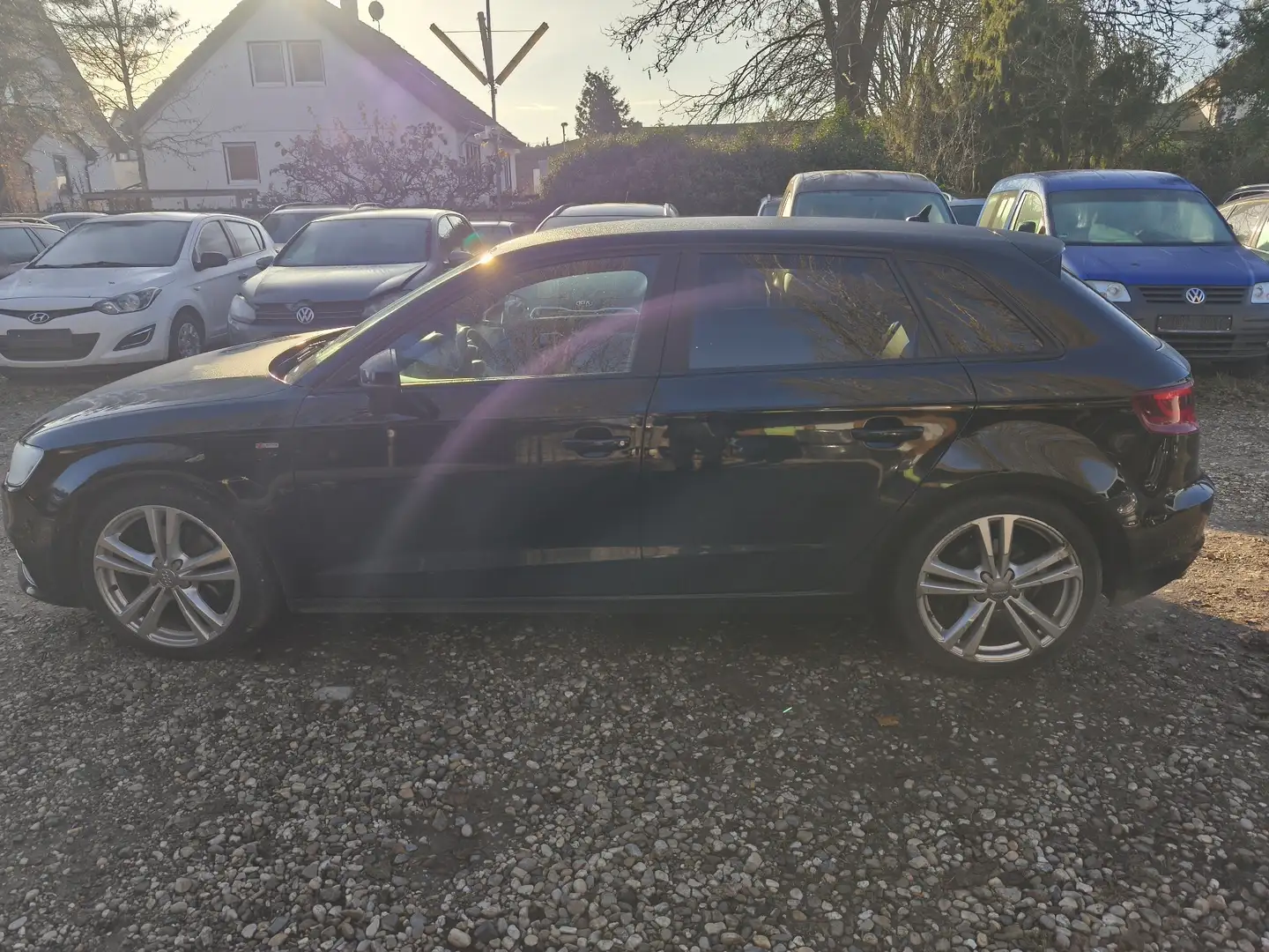 Audi A3 S line Sportpaket quattro/Standheiz/Teilleder Schwarz - 2