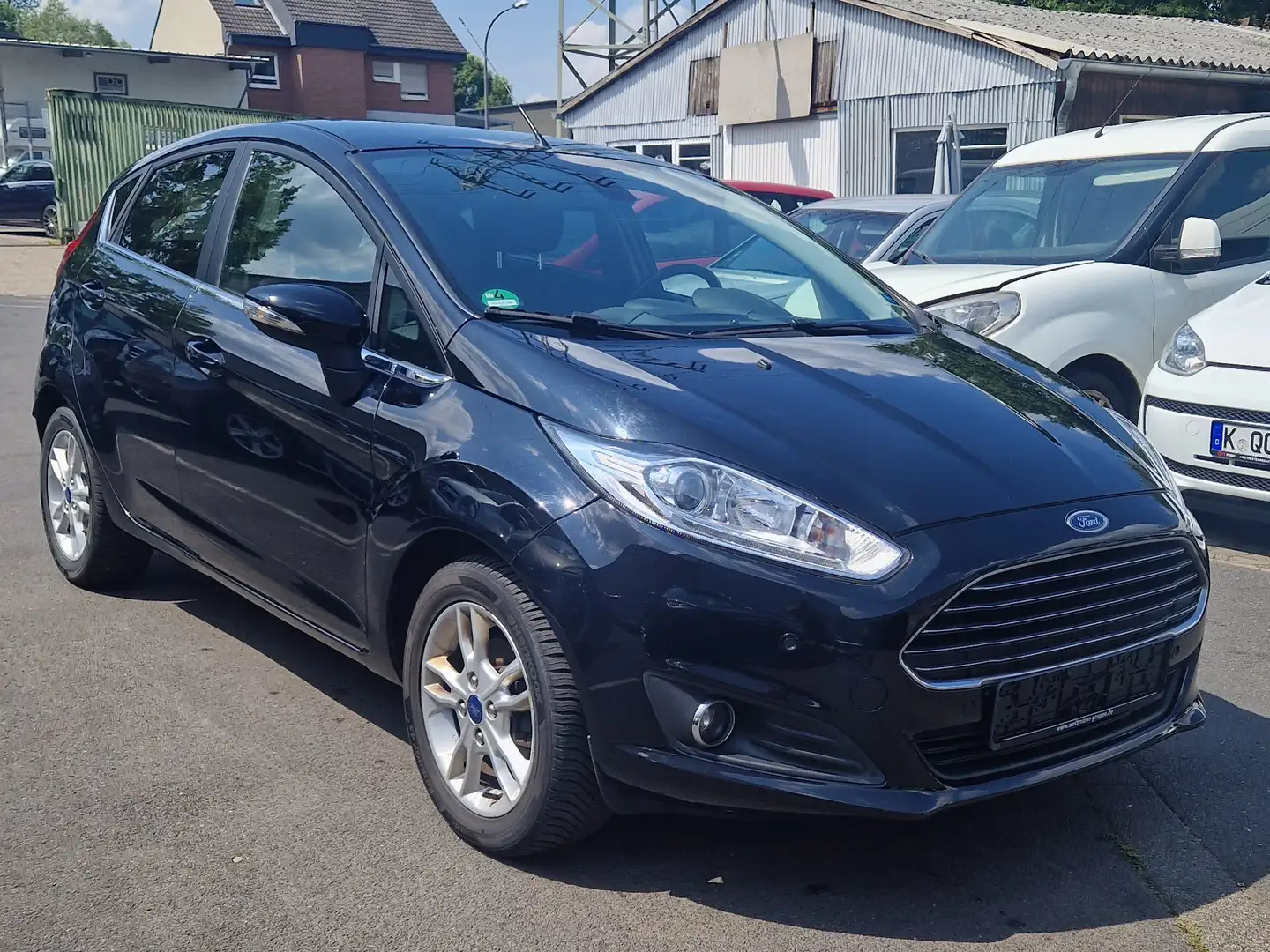 Ford Fiesta Titanium Schwarz - 2