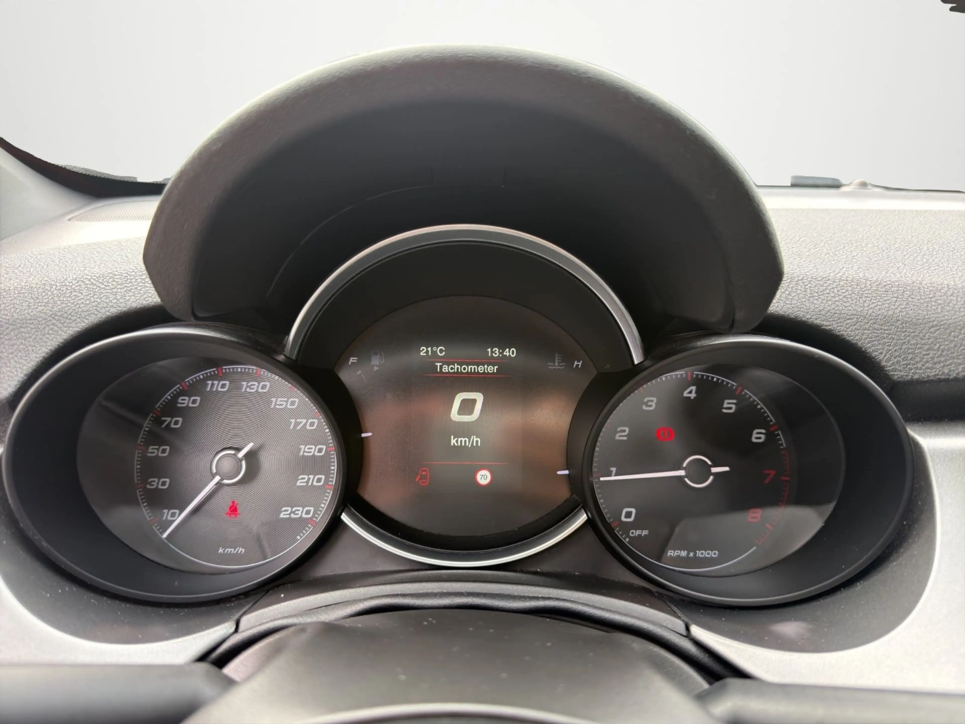 Fiat 500X 1.0 Sport X-Tech Navi LED RFK Klimaautom. — photo 10