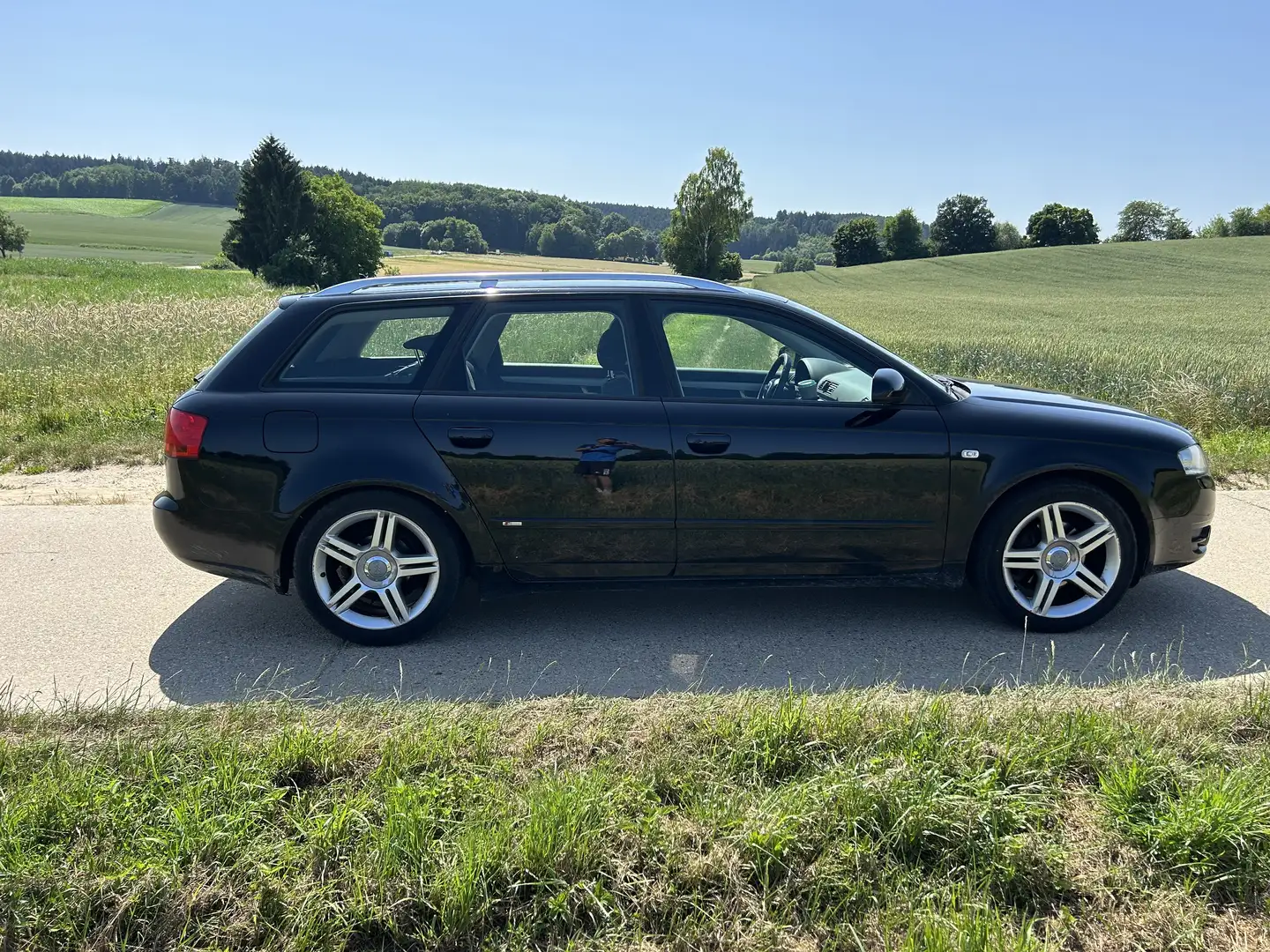 Audi A4 2.0 TDI (103kW) Schwarz - 2