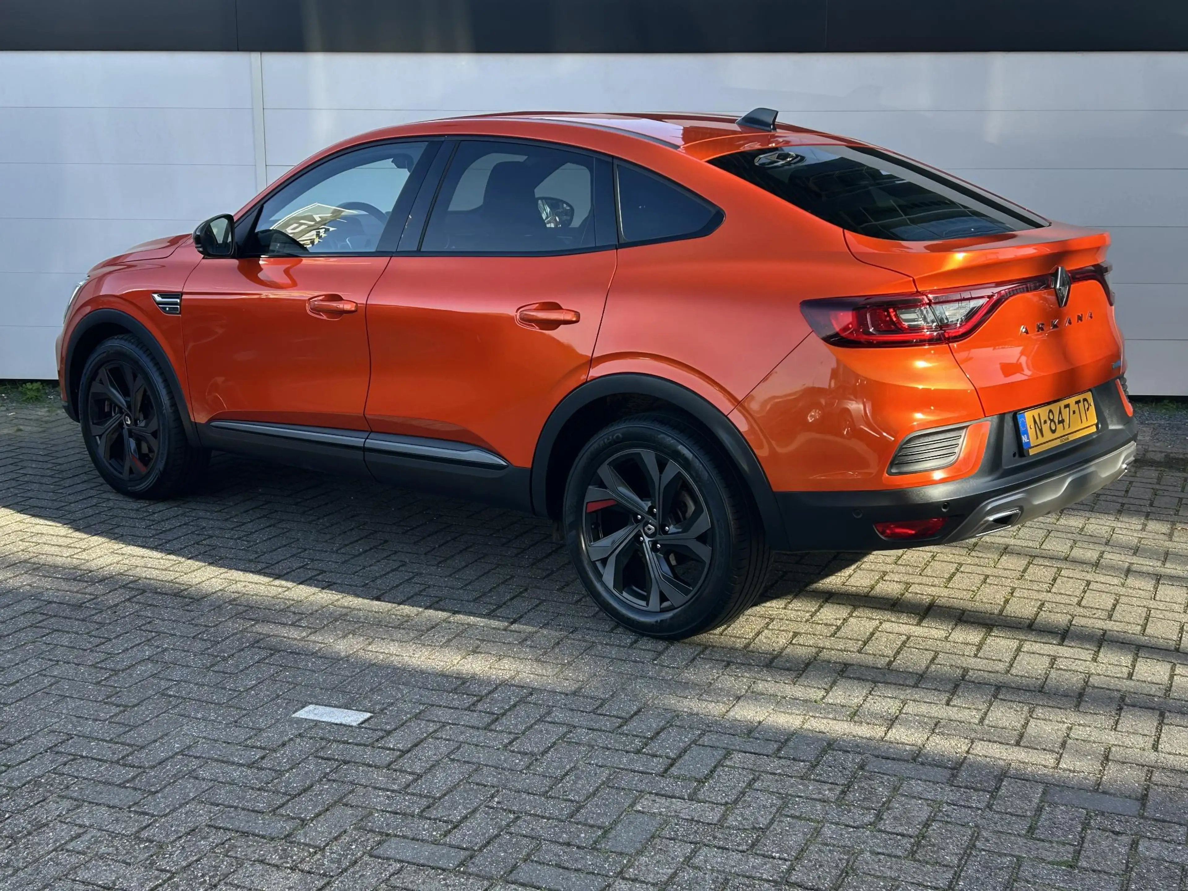 Renault Arkana 1.6 E-Tech Hybrid 145 R.S. Line | — photo 6