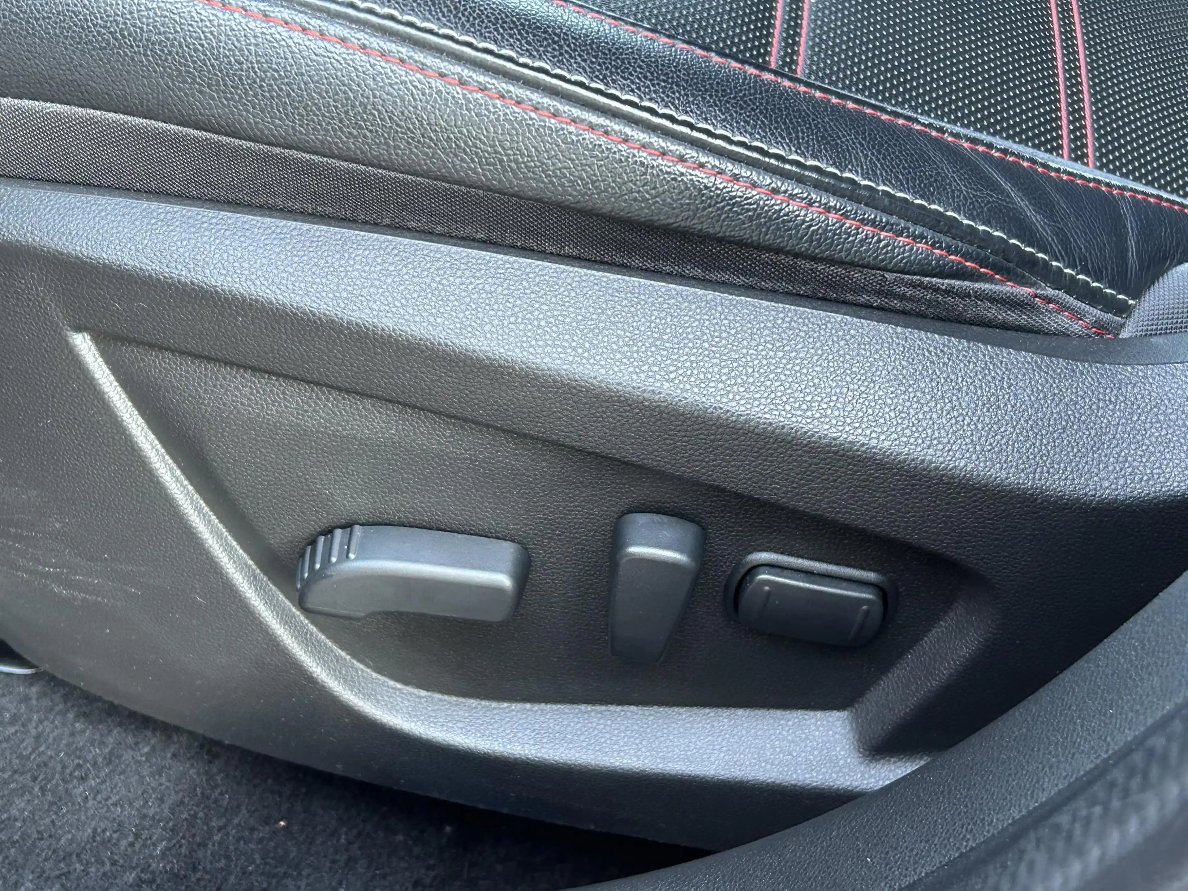 Renault Arkana 1.6 E-Tech Hybrid 145 R.S. Line | — photo 27