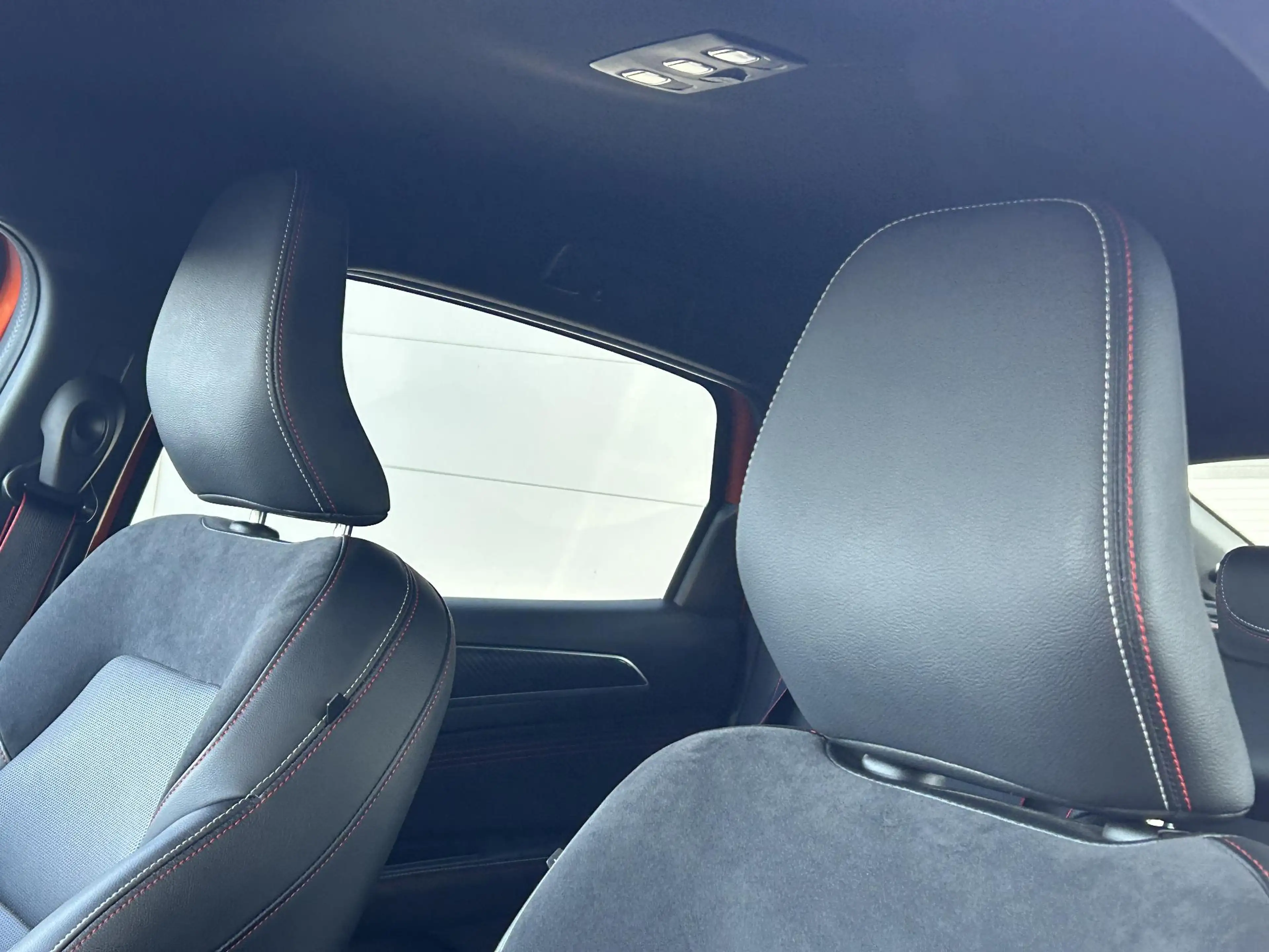 Renault Arkana 1.6 E-Tech Hybrid 145 R.S. Line | — photo 26