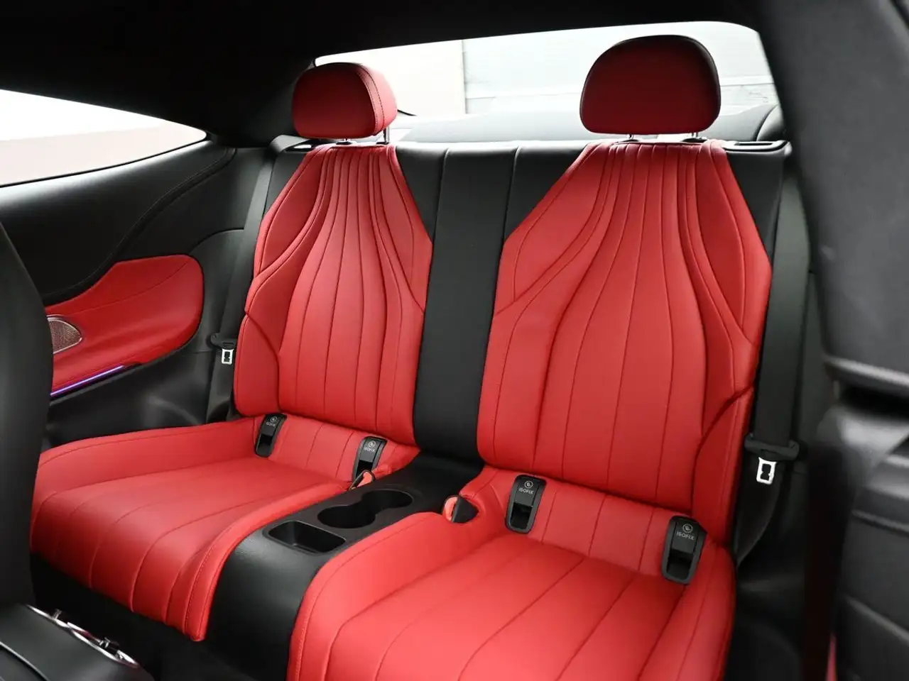 Mercedes-Benz CLE снимка Mercedes-Benz CLE
