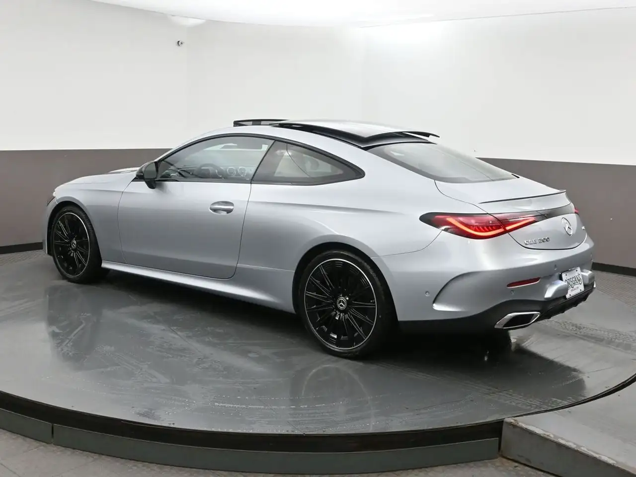 Mercedes-Benz CLE снимка Mercedes-Benz CLE