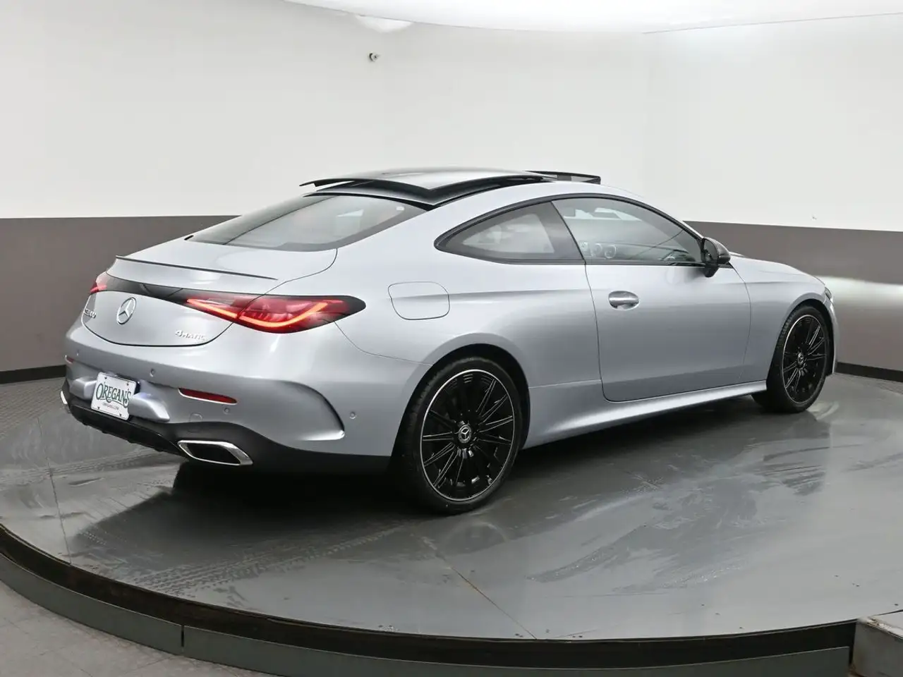 Mercedes-Benz CLE снимка Mercedes-Benz CLE