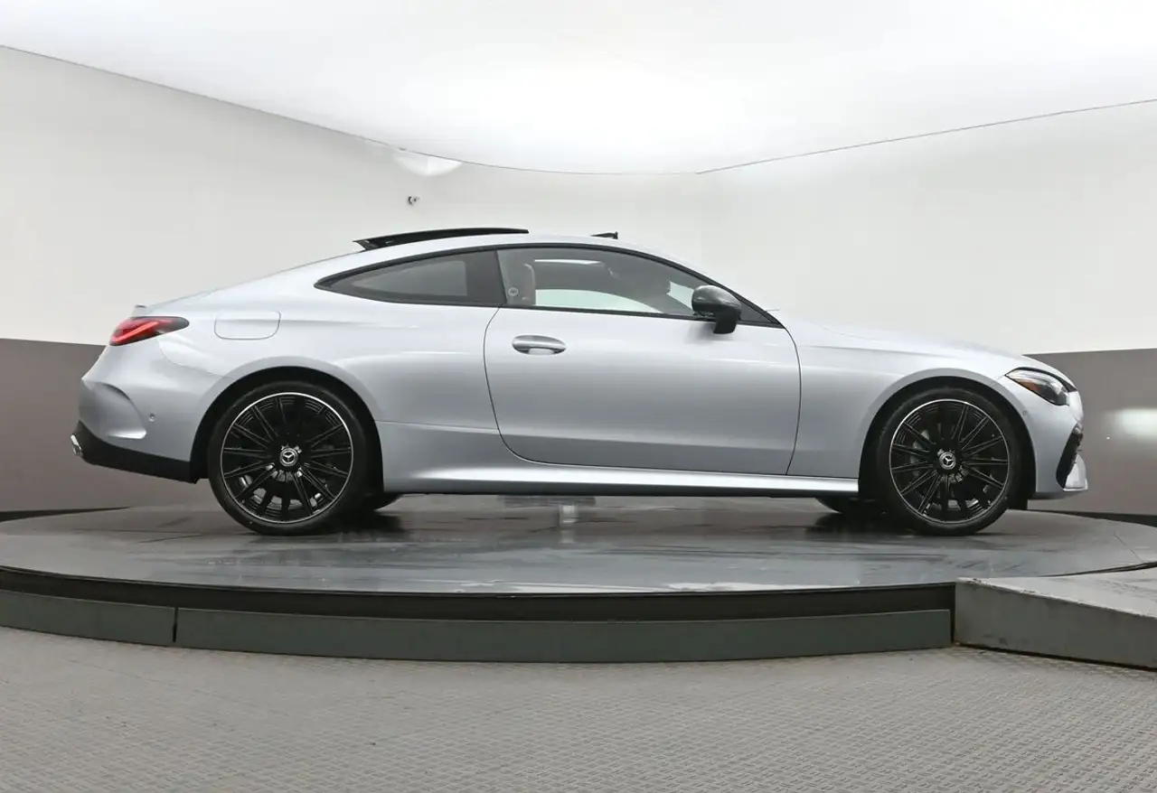 Mercedes-Benz CLE снимка Mercedes-Benz CLE