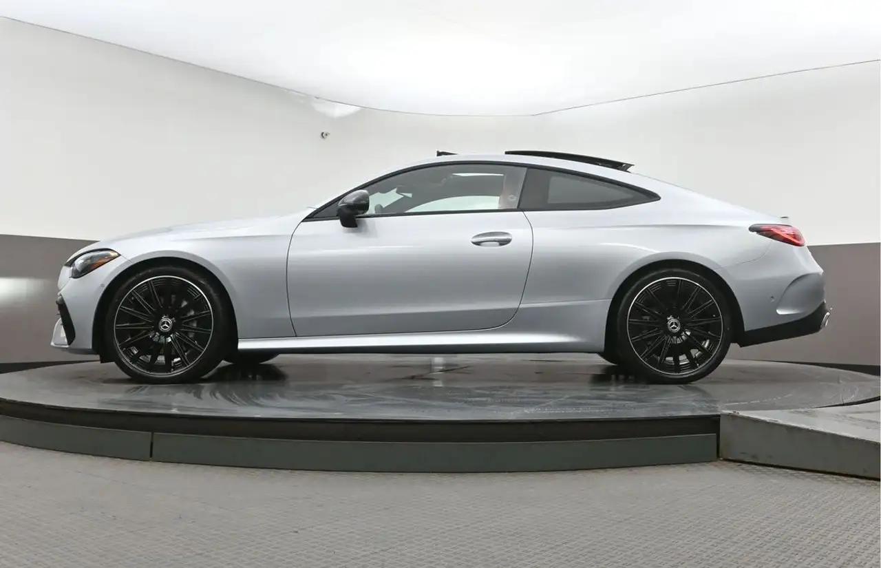 Mercedes-Benz CLE снимка Mercedes-Benz CLE