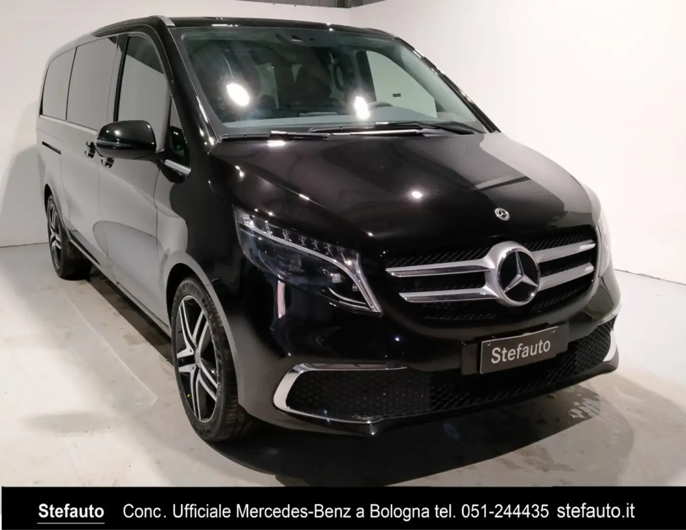 Mercedes-Benz V 250 d Automatic Premium Extralong Zwart - 1