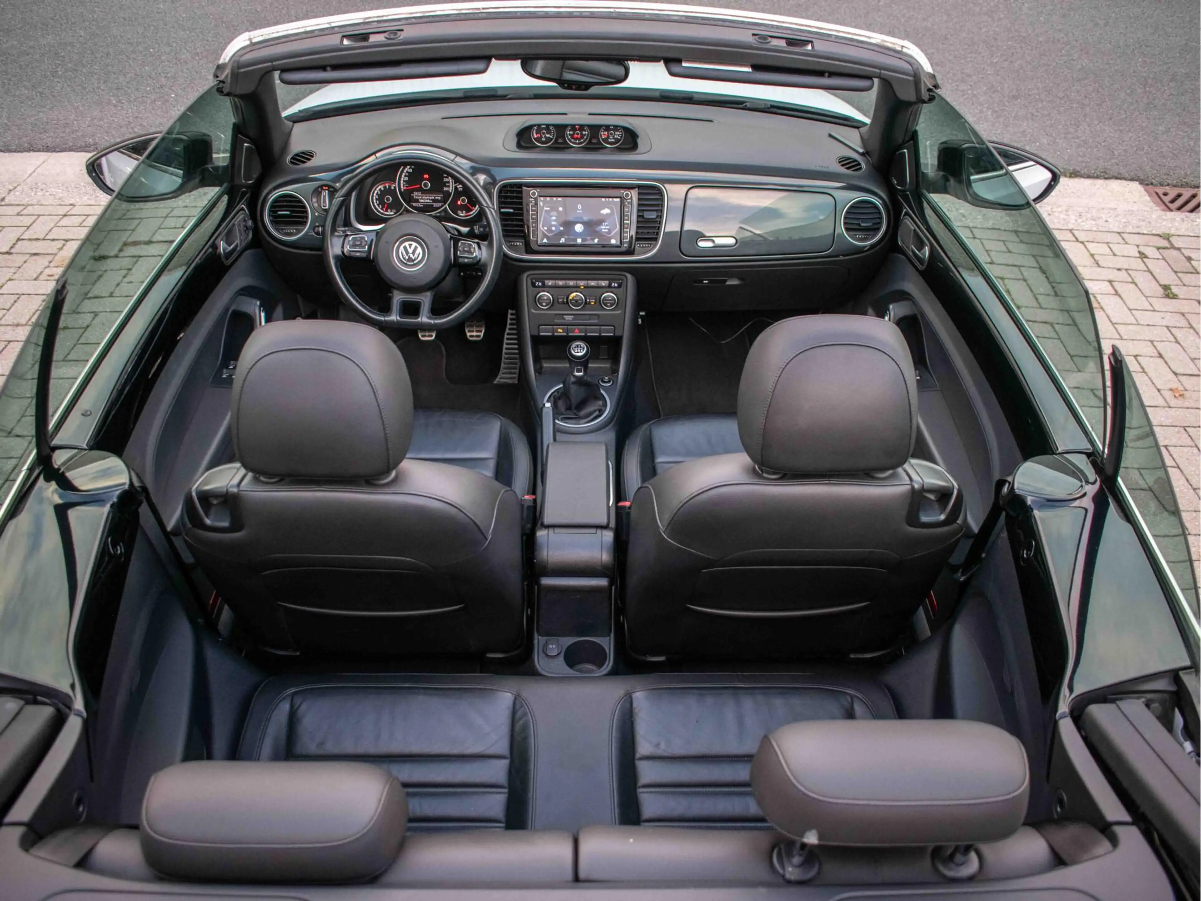 Volkswagen Beetle Cabriolet 2.0 TSI Sport | Carplay | Leder | Fender — photo 2