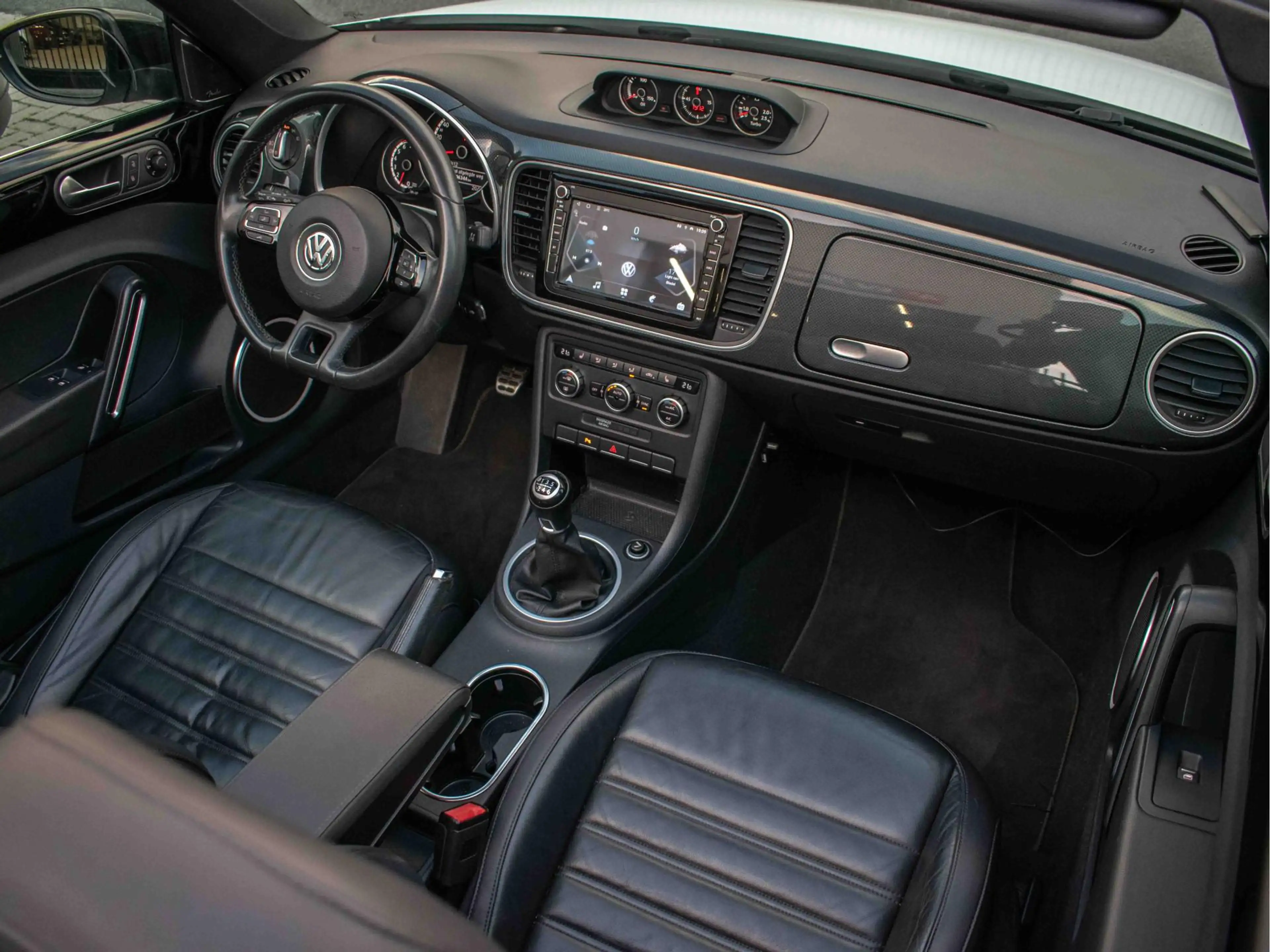 Volkswagen Beetle Cabriolet 2.0 TSI Sport | Carplay | Leder | Fender — photo 10