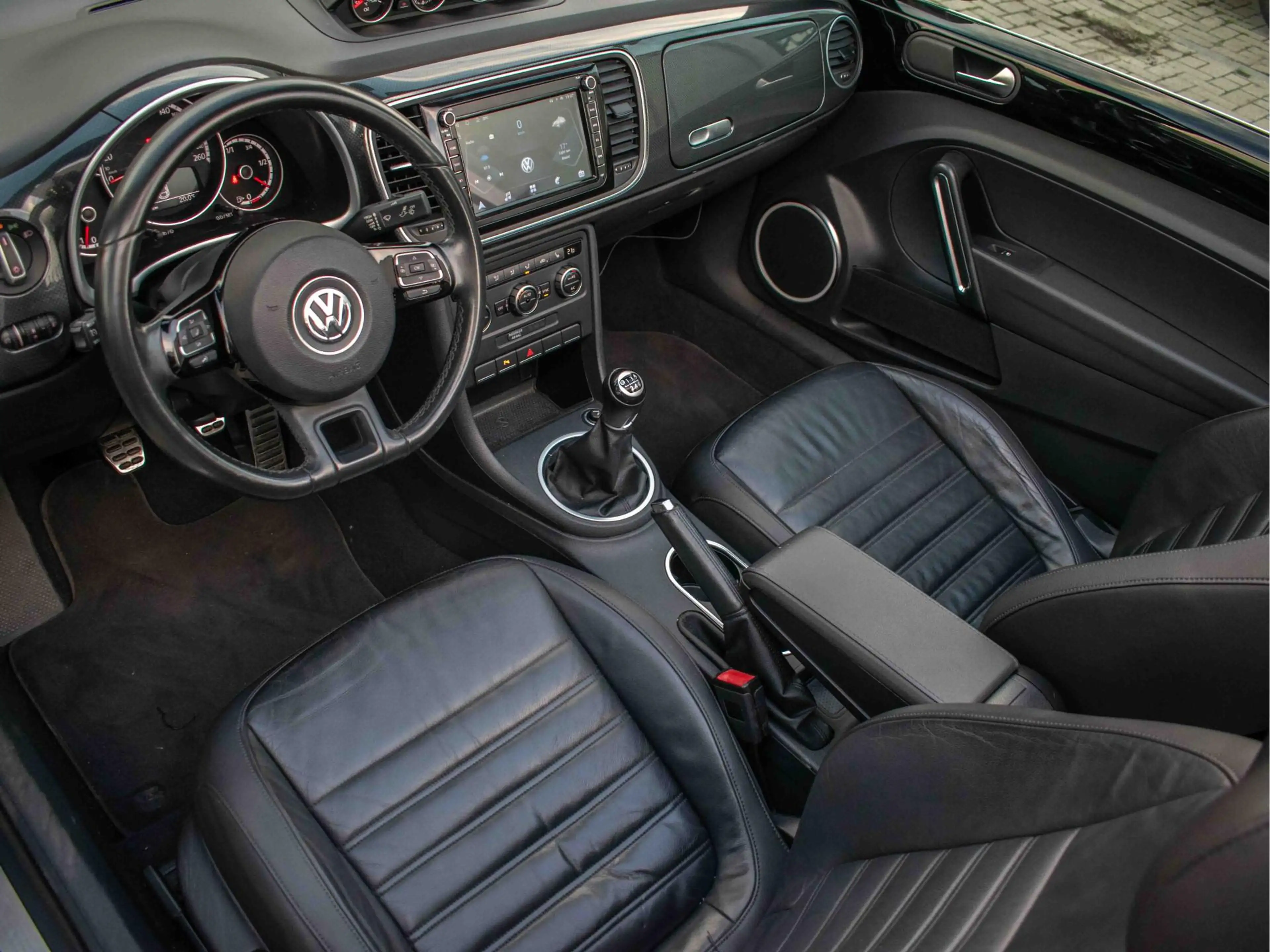 Volkswagen Beetle Cabriolet 2.0 TSI Sport | Carplay | Leder | Fender — photo 8
