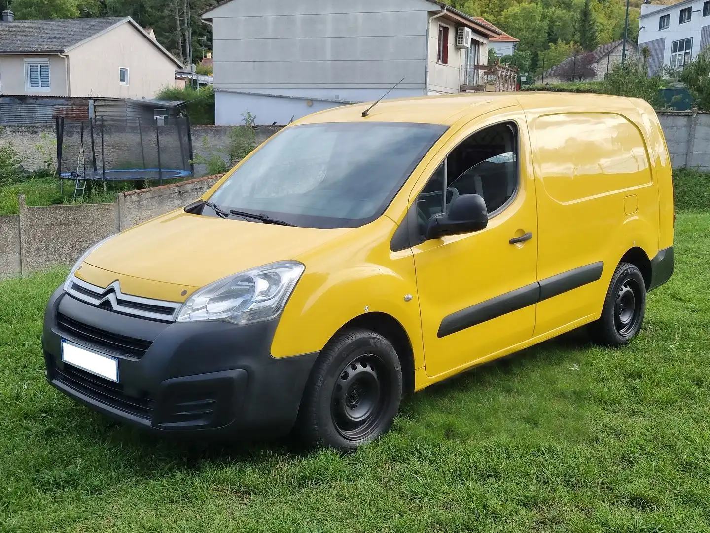 Citroen Berlingo XL 1.6 BLUEHDI 100 L2 ETG6 S\u0026S BUSINESS Jaune - 1