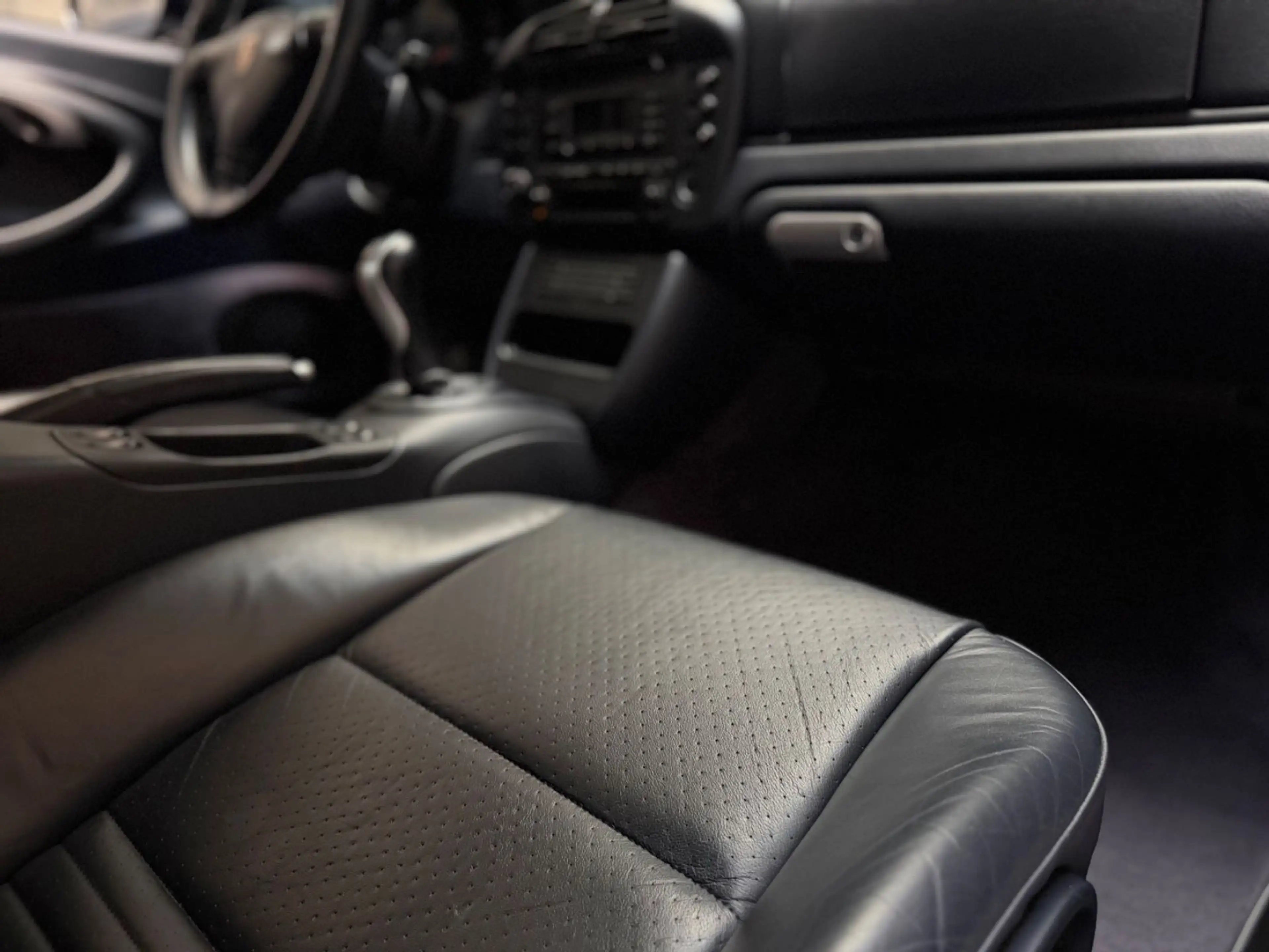 Porsche 996 Carrera 4 Coupé Scheckheft Top Zustand H&R — photo 16