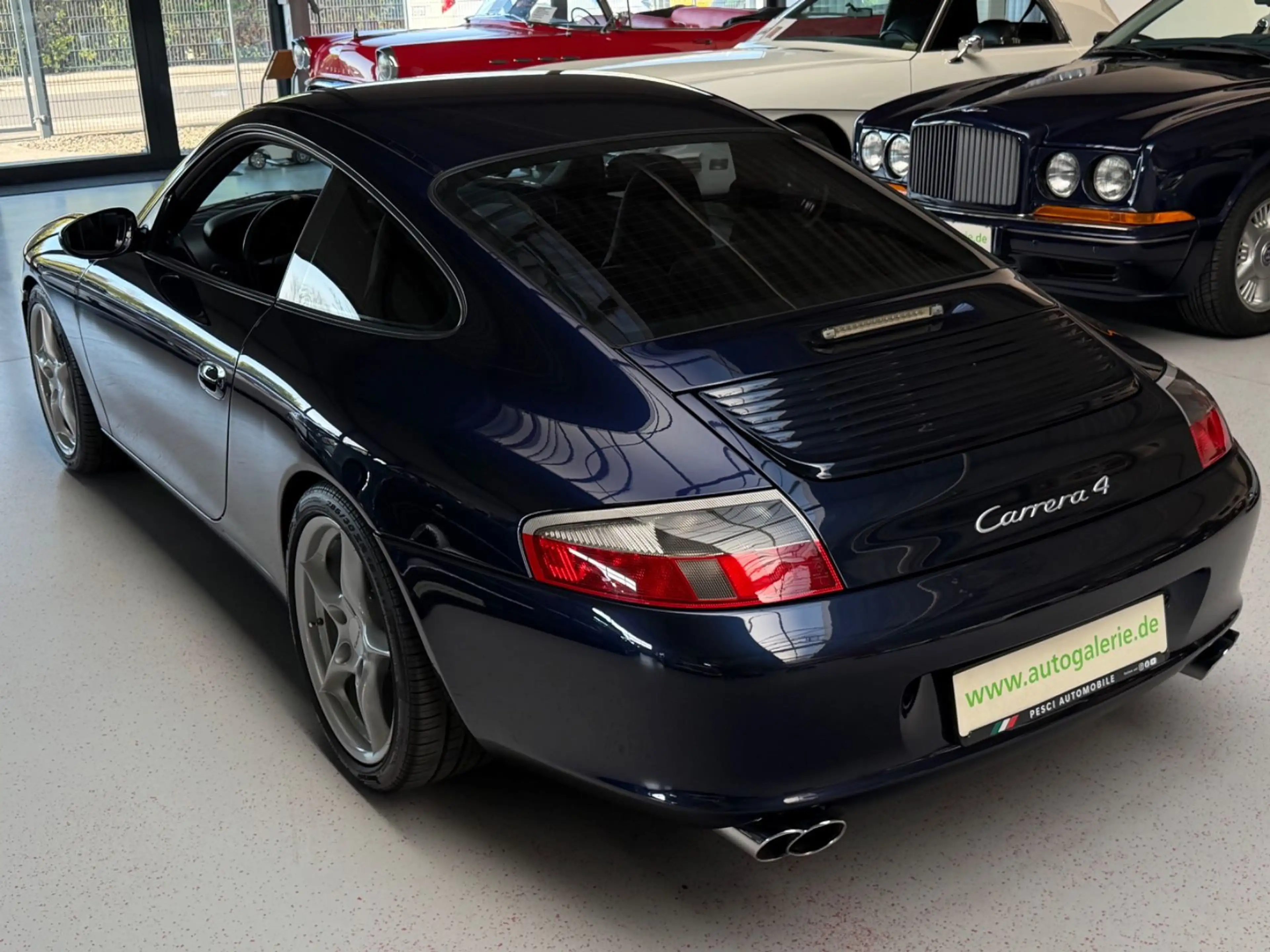 Porsche 996 Carrera 4 Coupé Scheckheft Top Zustand H&R — photo 3