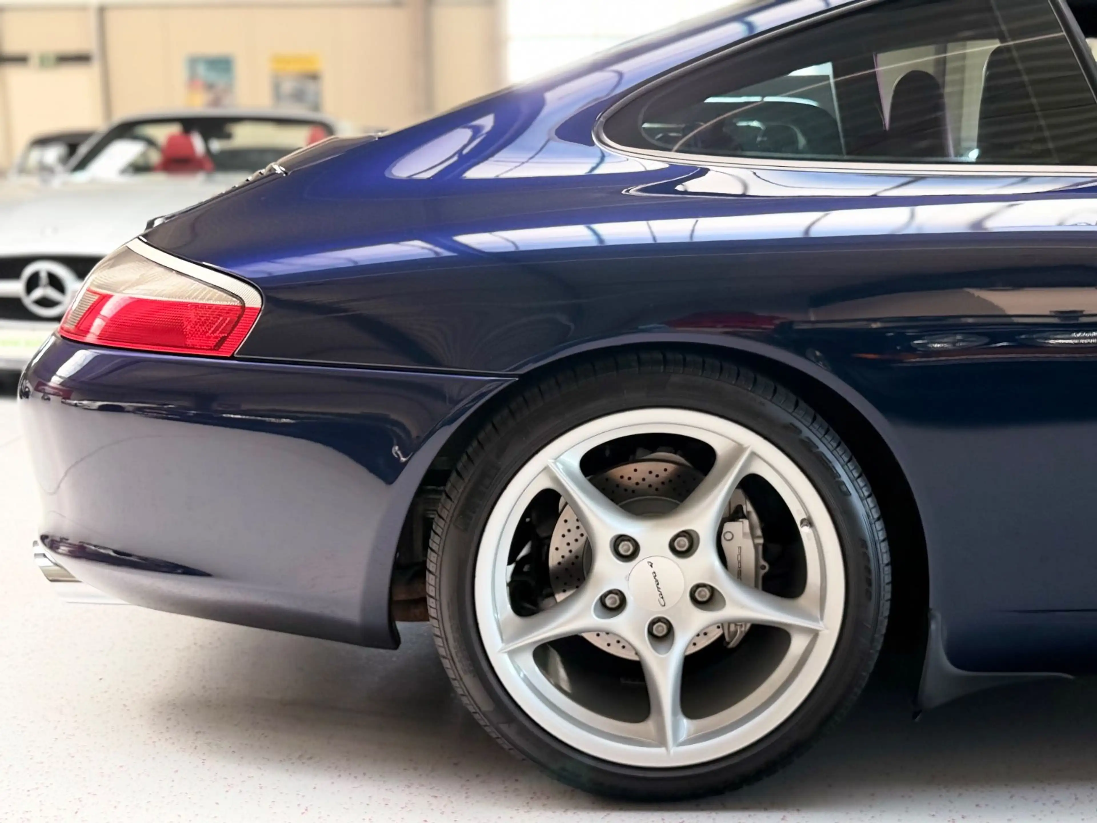 Porsche 996 Carrera 4 Coupé Scheckheft Top Zustand H&R — photo 9