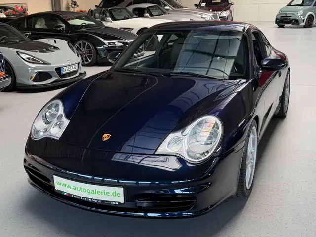 Porsche 996 Carrera 4 Coupe | Schalter | Unfallfrei |H&R