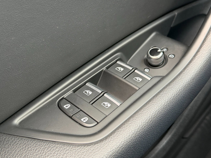 Audi A4 Avant 35 TFSI S edition|Org NL — photo 26