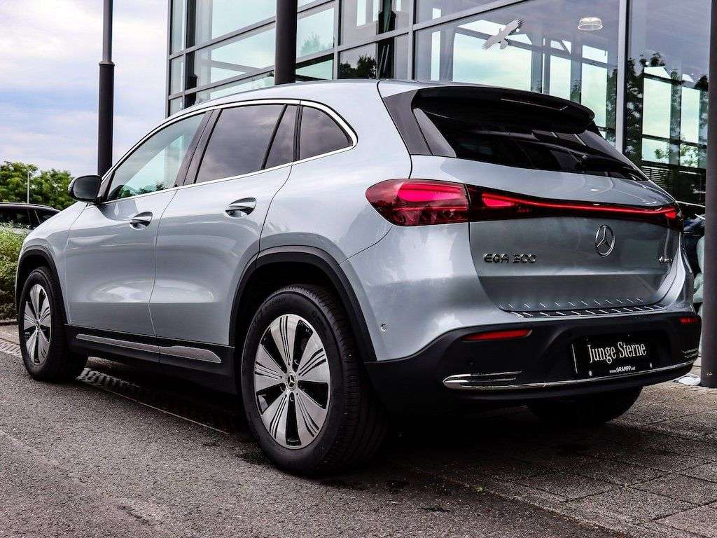 Mercedes-Benz EQA