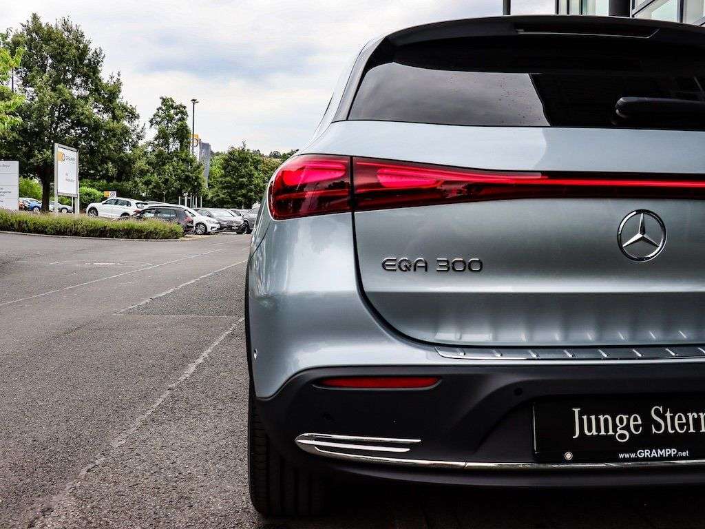 Mercedes-Benz EQA