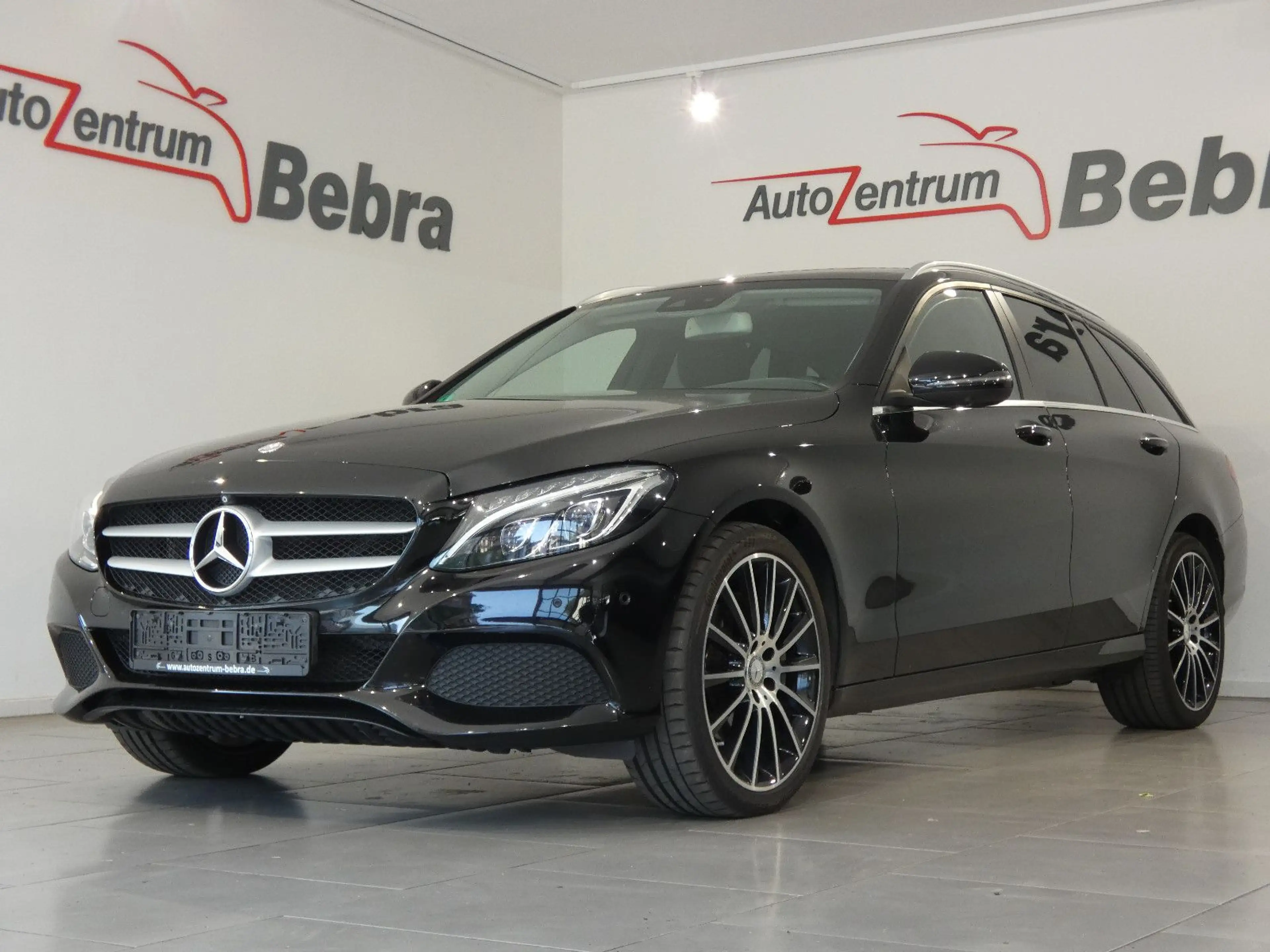 Mercedes-Benz C 250 CGI T-Modell AMG LED/Navi/Alu 19/360°/AHK