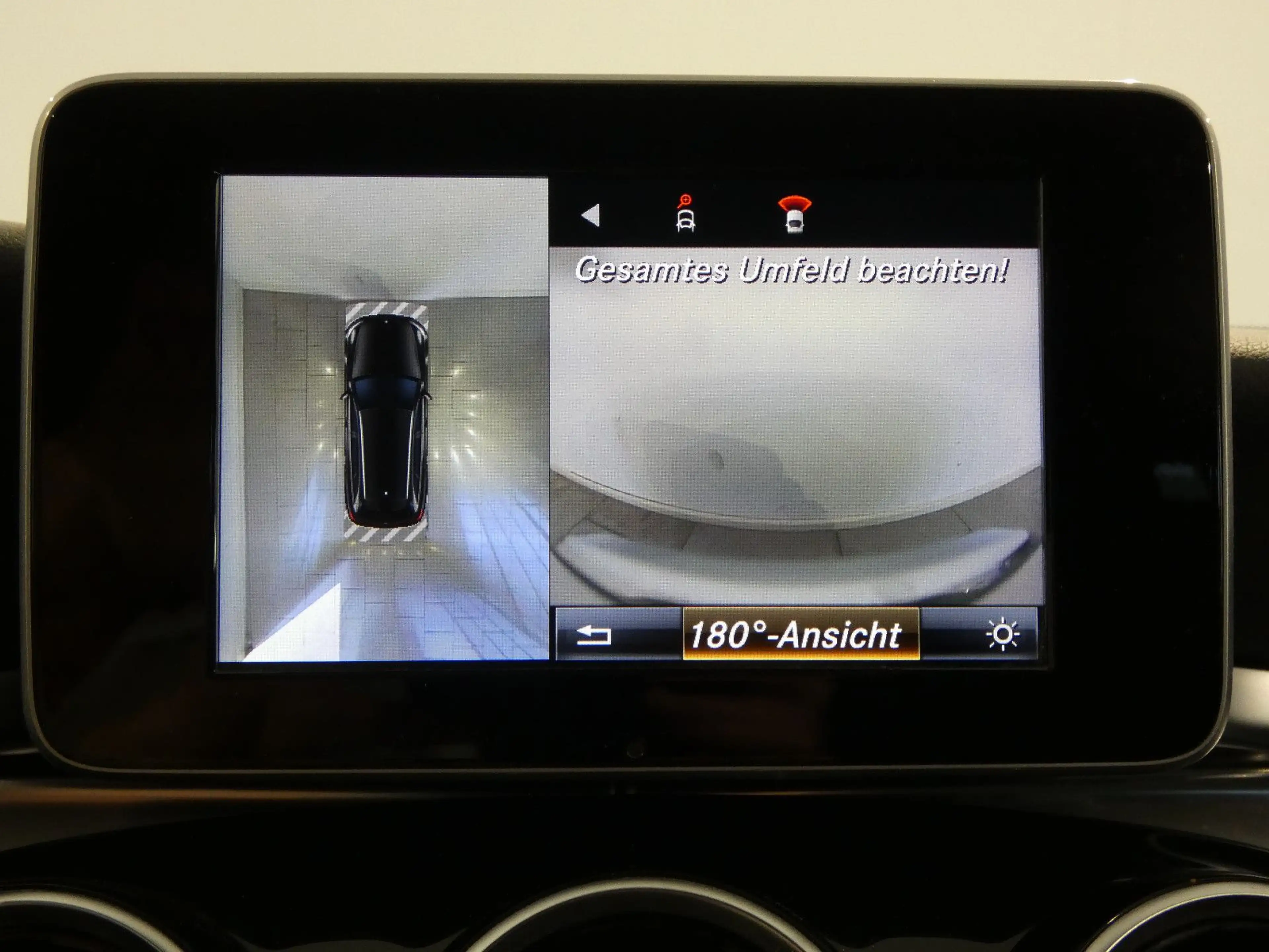 Mercedes-Benz C 250 CGI T-Modell AMG LED/Navi/Alu 19/360°/AHK — photo 15