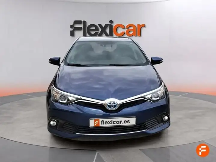 Toyota Auris 2017, foto 2