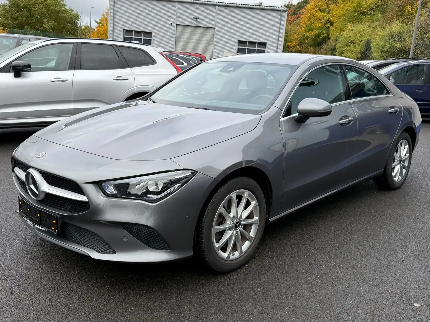 Mercedes-Benz CLA 250 e Hybrid Aut DAB GRA Navi LED Kamera SHZ Grau - 2