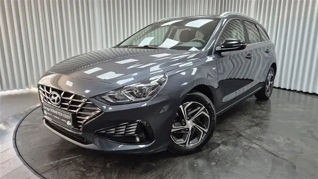 Hyundai i30 SW 1.0 t-gdi / Clima / App / Pdc+Cam / DAB / ...