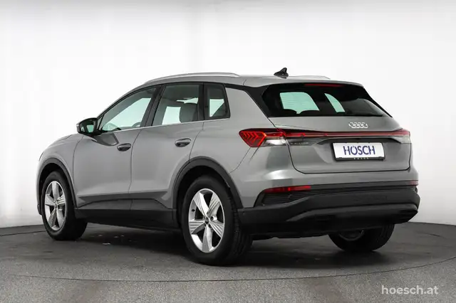 Audi Q4 E-Tron view 4