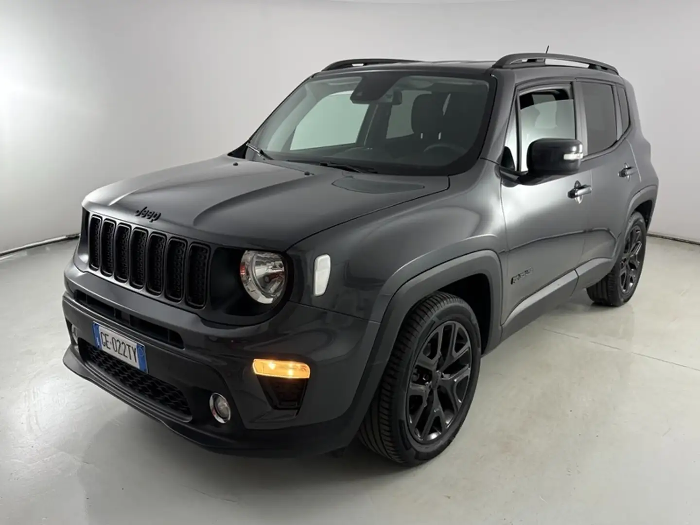 Jeep Renegade 1.6 Multijet II Limited Grijs - 1