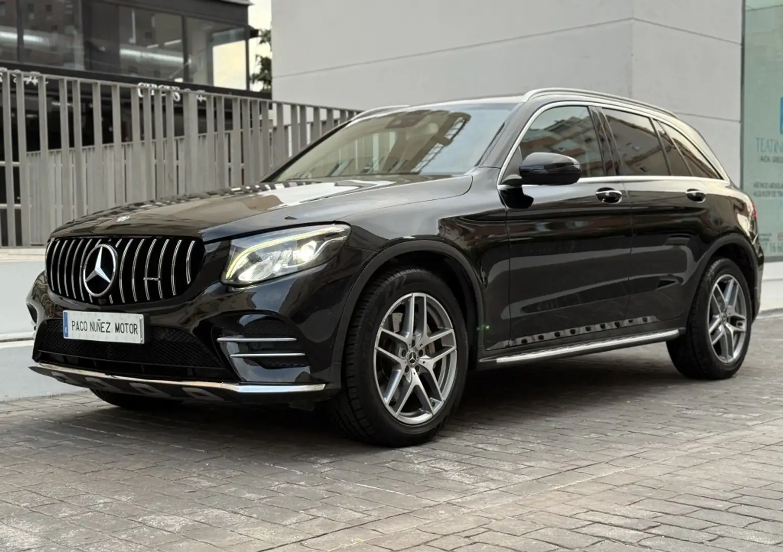 Mercedes-Benz GLC 220 220d 4Matic Aut. Schwarz - 1