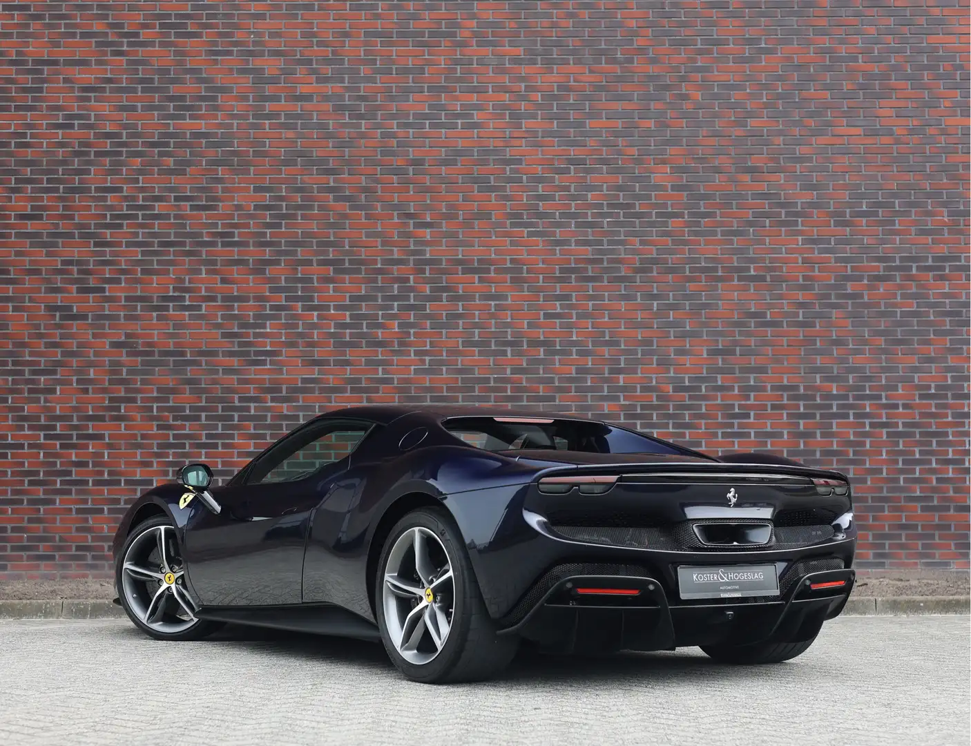 Ferrari 296 GTB 3.0 V6 | Blu America - Cuoio - Racing Seats Azul - 2