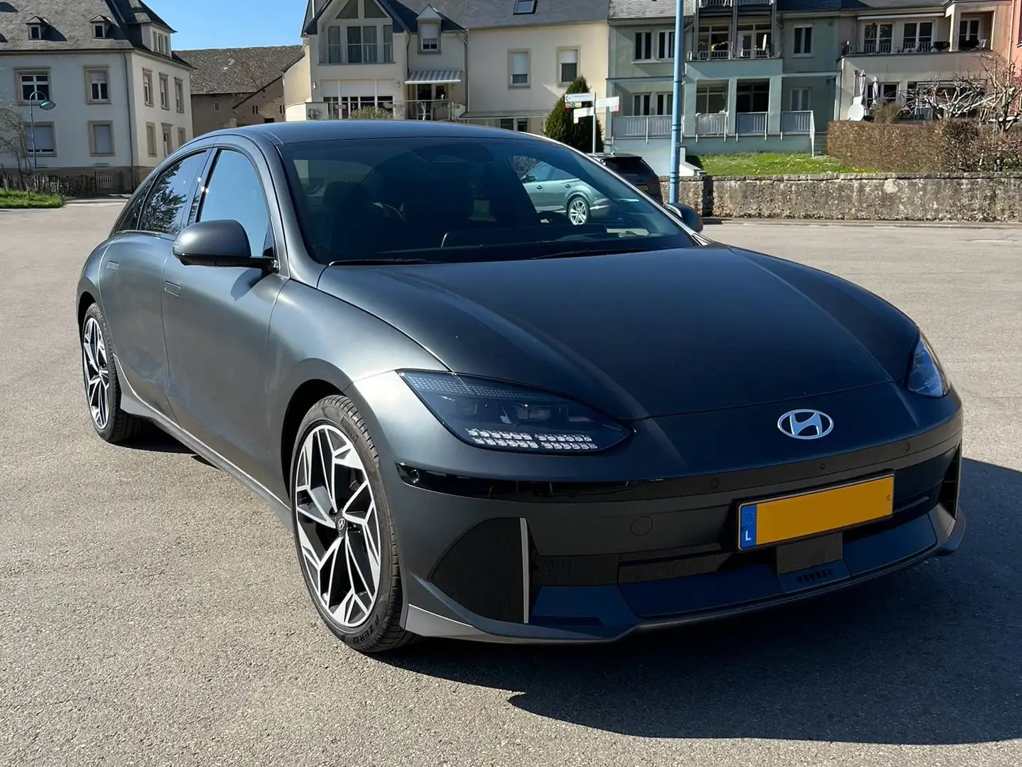 Hyundai IONIQ 6 IONIQ 6 77,4 kWh Uniq Gris - 1