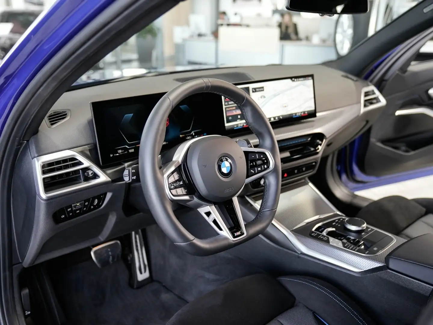 BMW 330 330i xDrive Touring M Sport Kamera ACC Blau - 2