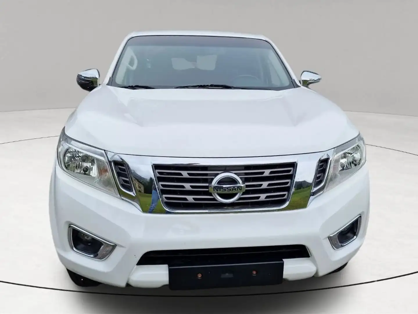 Nissan Navara 2.3 dci d.cab 4wd 190cv my18 Automatico Blanc - 2