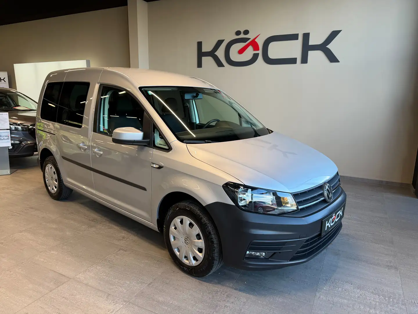 Volkswagen Caddy Trendline BMT Gris - 1