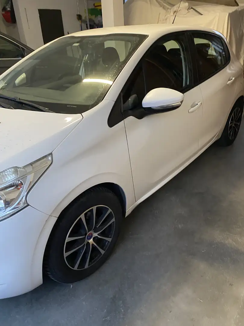 Peugeot 208 5p 1.4 hdi 8v Active - 2