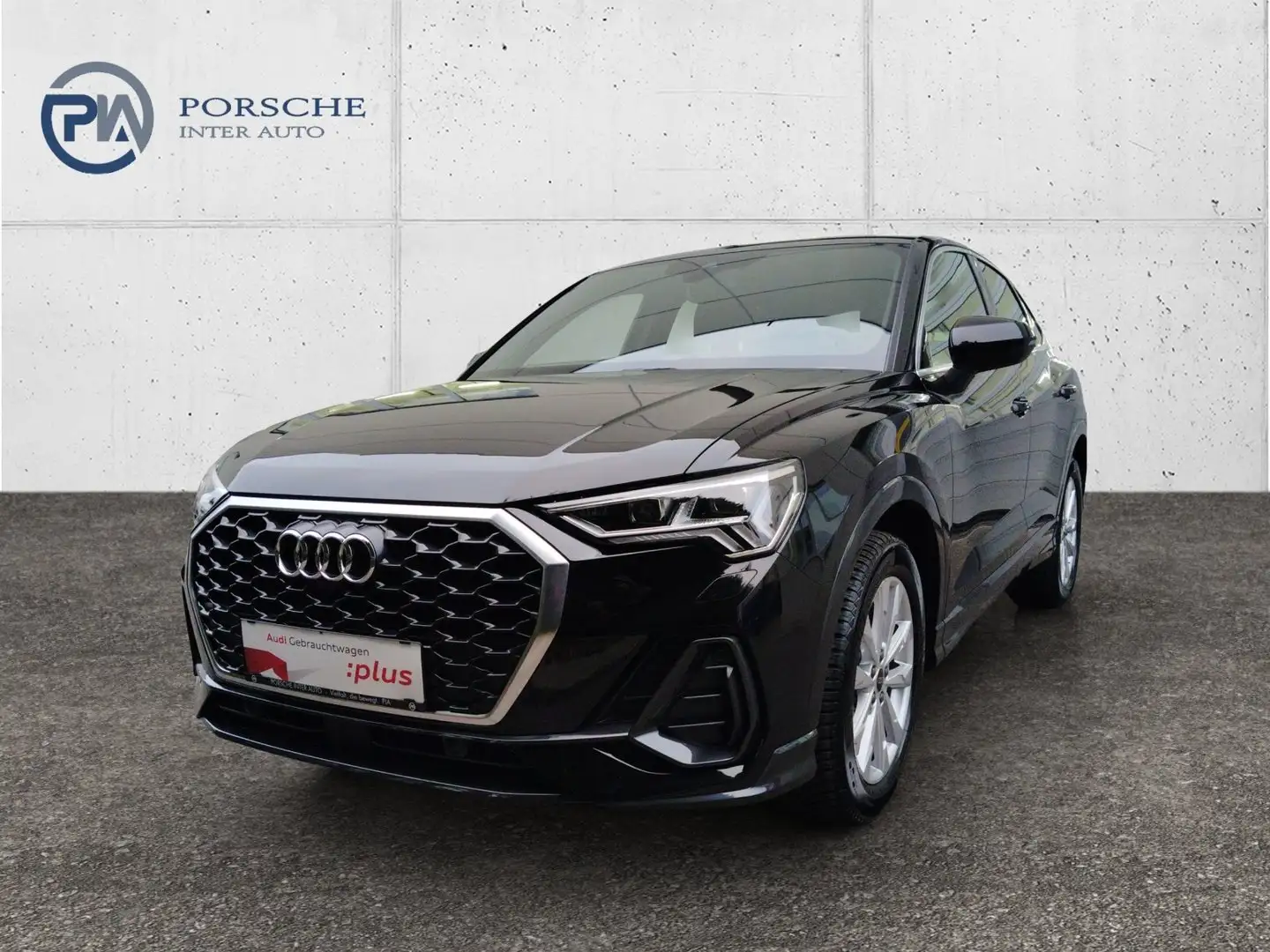 Audi Q3 35 TFSI Schwarz - 1