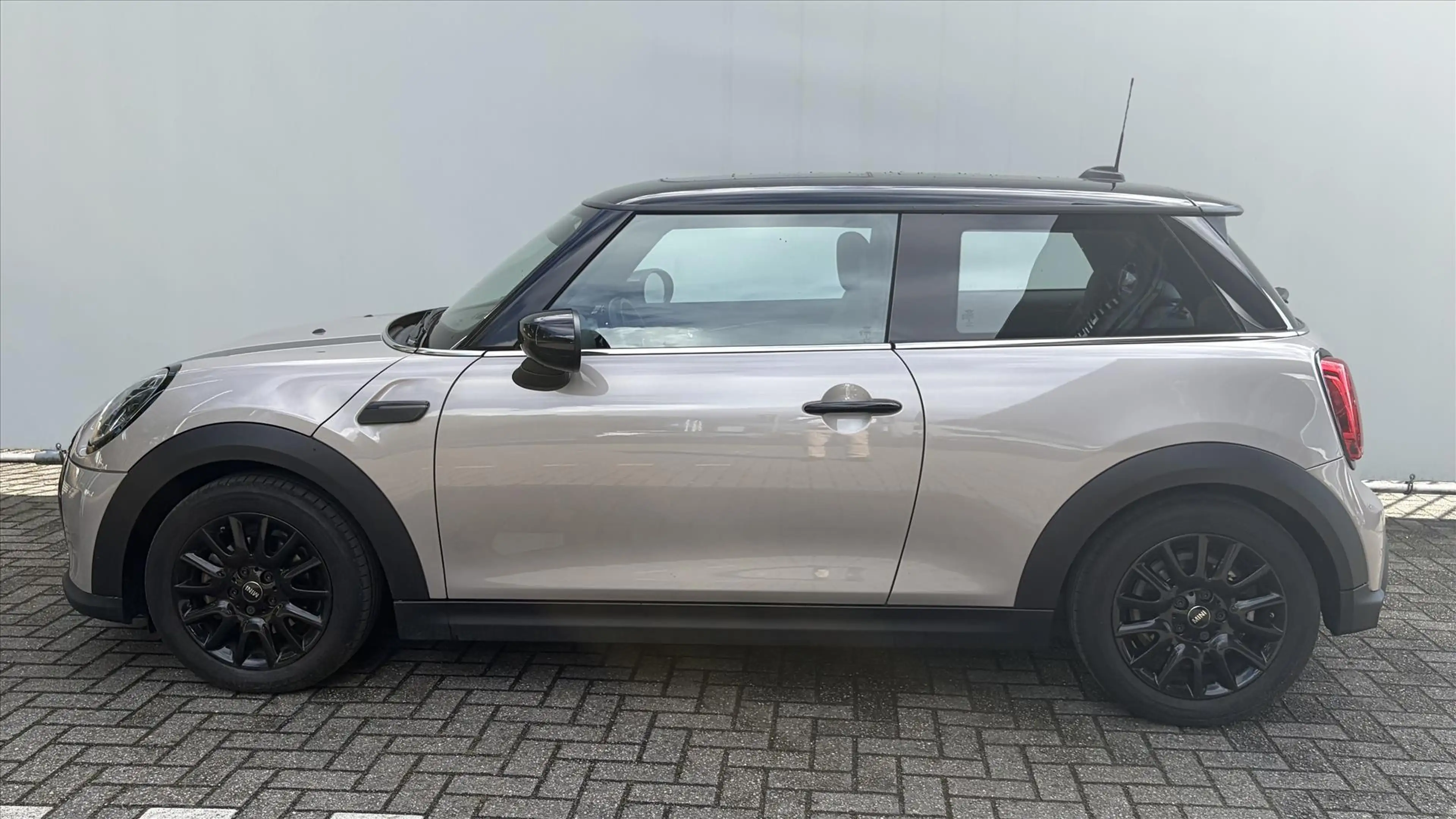 MINI Cooper Mini 3-Deurs (f56) 1.5 136pk l Automaat l Schuifka — photo 8