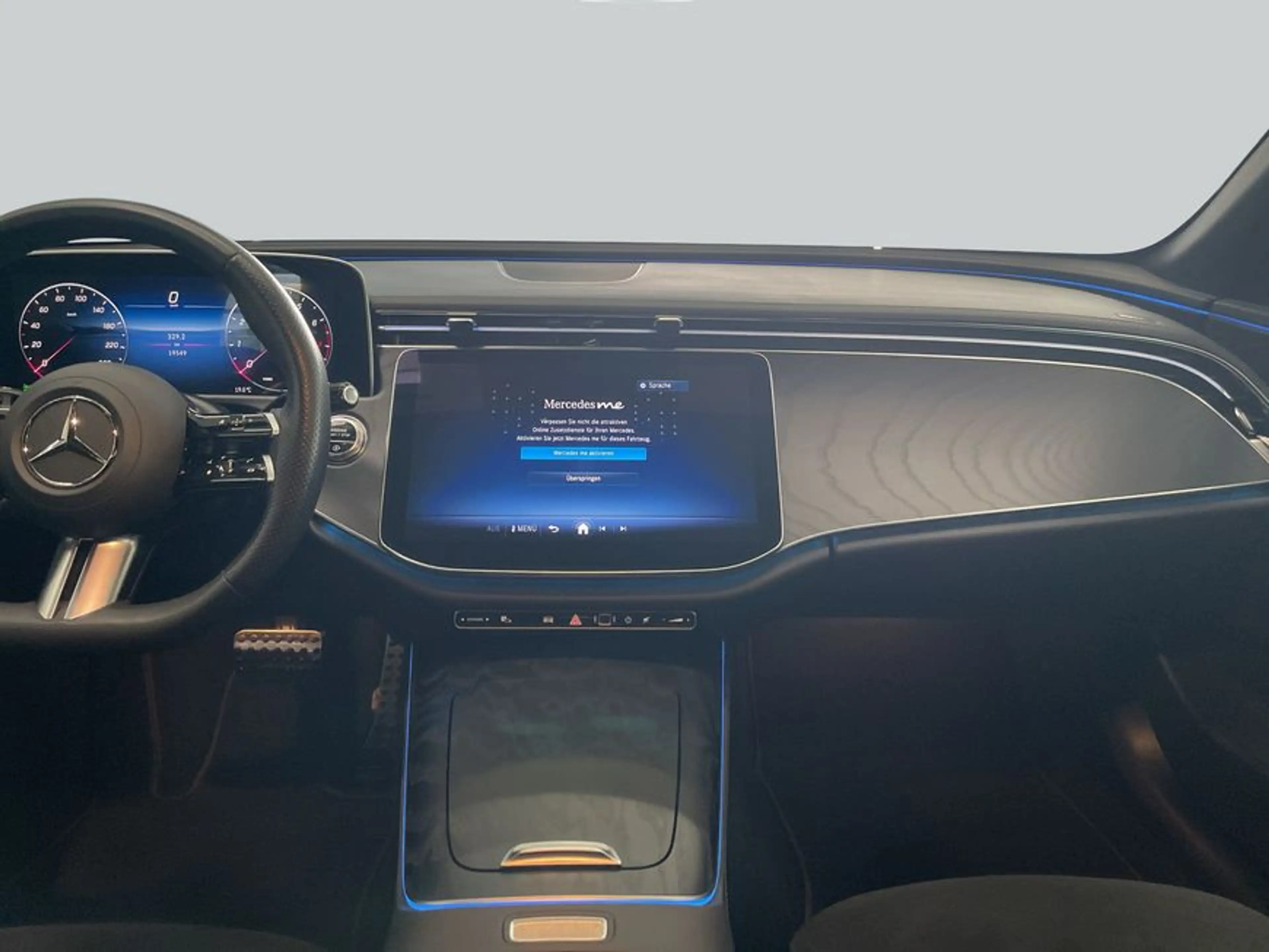 Mercedes-Benz E 200 E-Klasse — photo 14