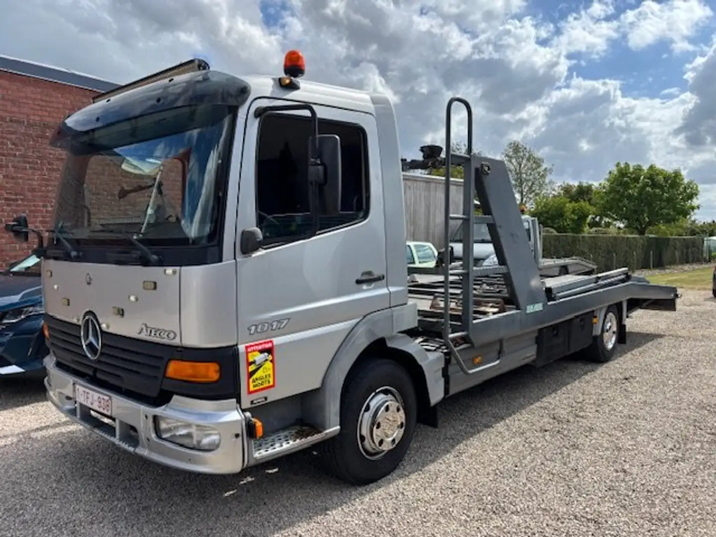Mercedes-Benz ATEGO 1017 TAKELWAGEN/AUTOTRANSPORTER Gris - 1