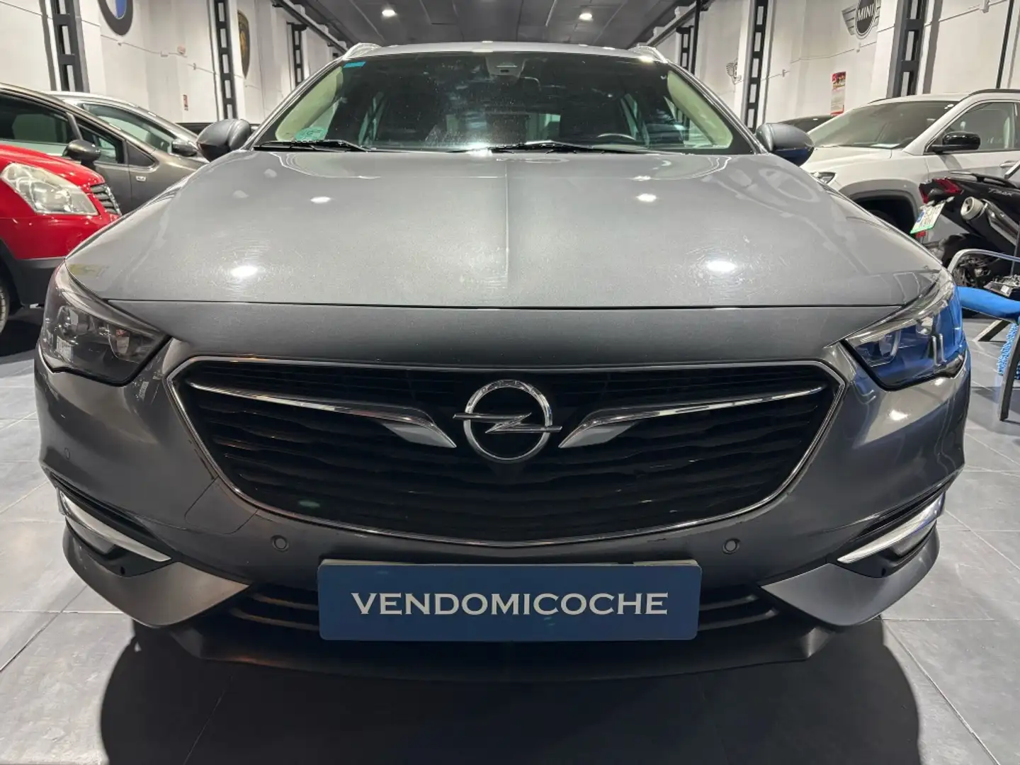 Opel Insignia ST 1.6CDTI S&S Innovation Aut. 136 Gris - 1