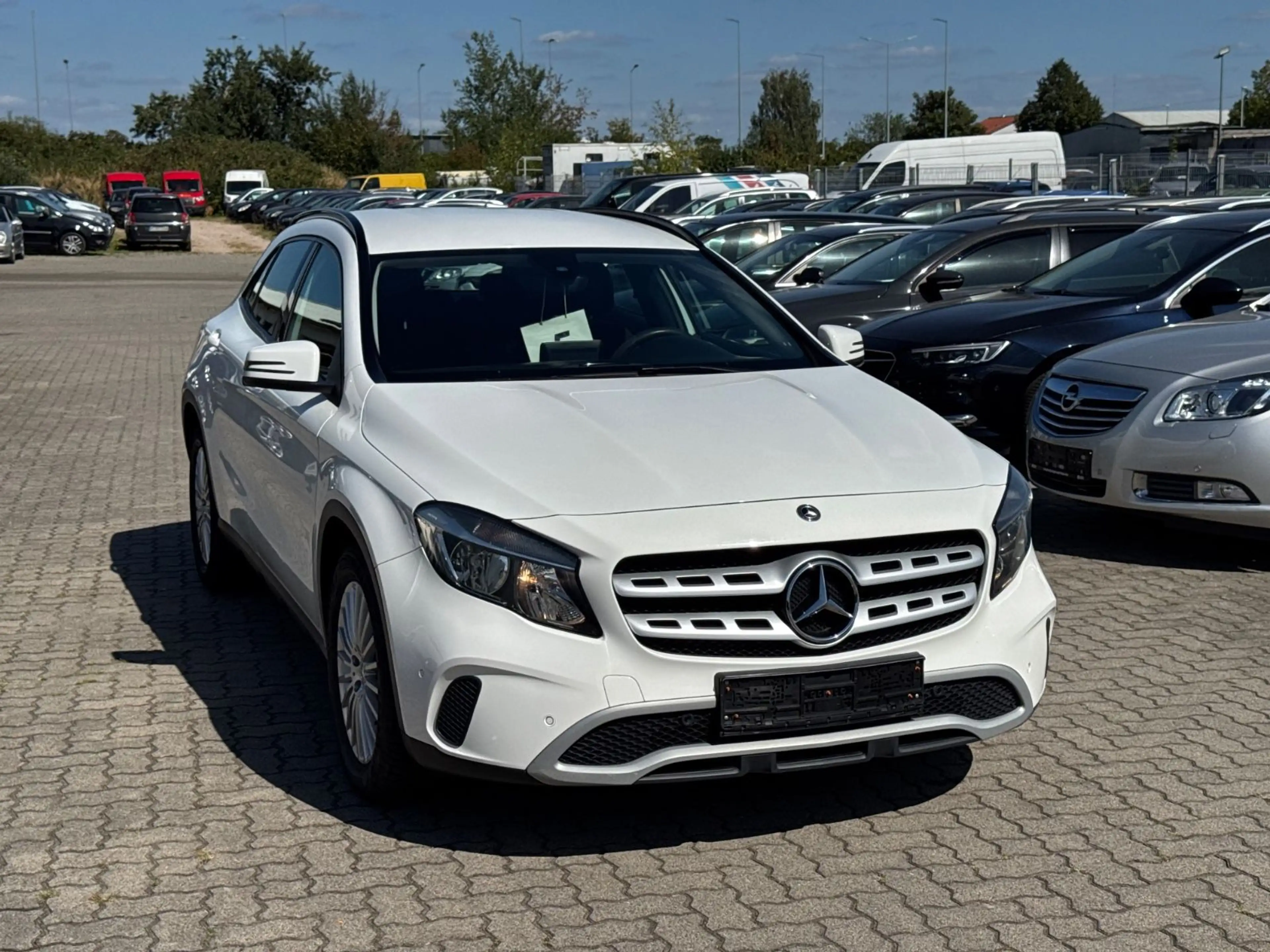 Mercedes-Benz GLA 200 GLA GLA 200 CDI / d — photo 2